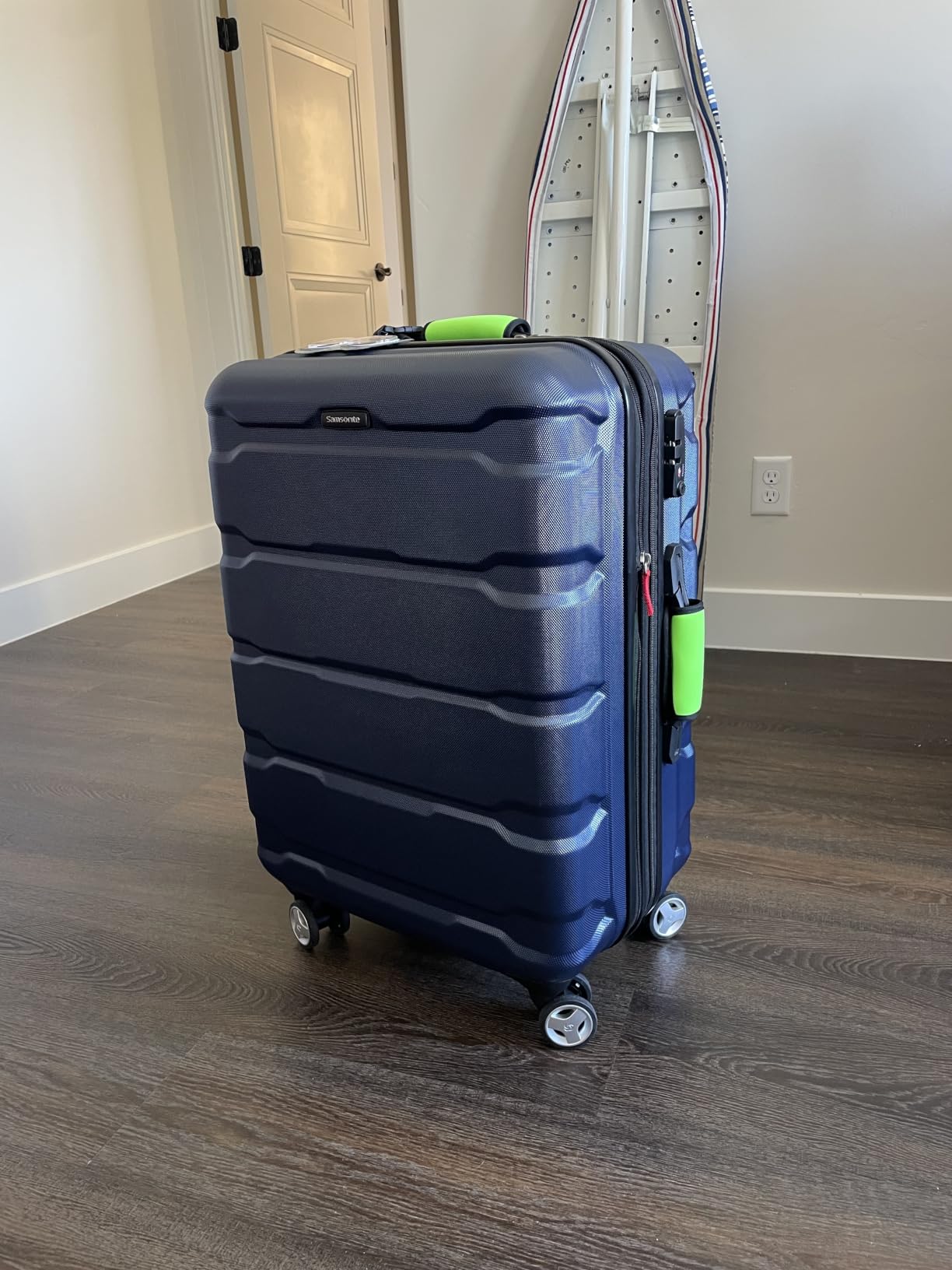 Samsonite Omni PC Hardside Expandable Luggage with Spinner Wheels, Teal, Carry-On 20-Inch customer photo 2