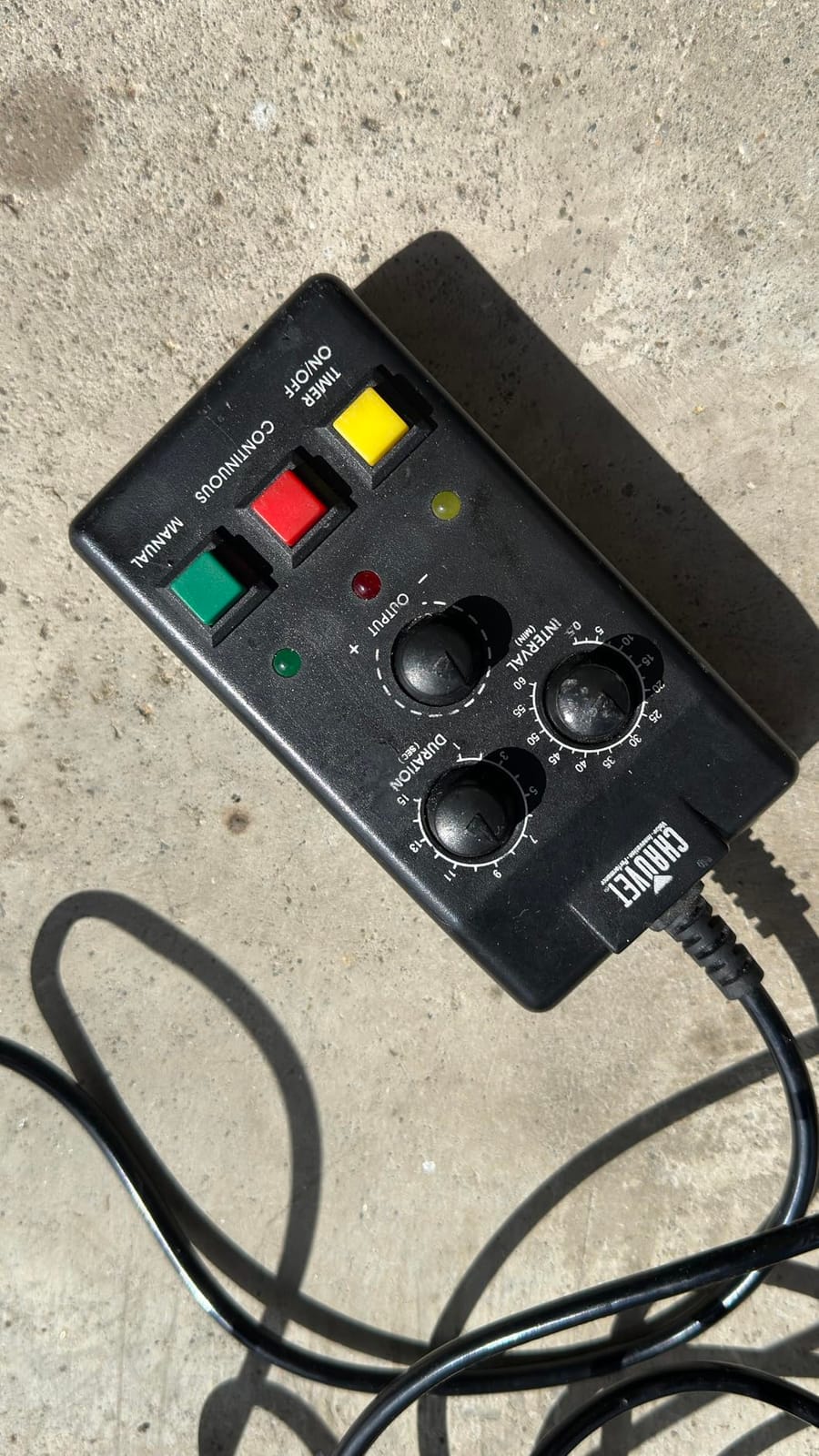 CHAUVET DJ Hurricane 1600 Compact High-Output Fog Machine w/Timer Remote & Automatic Shut-Off, BLACK customer photo 1
