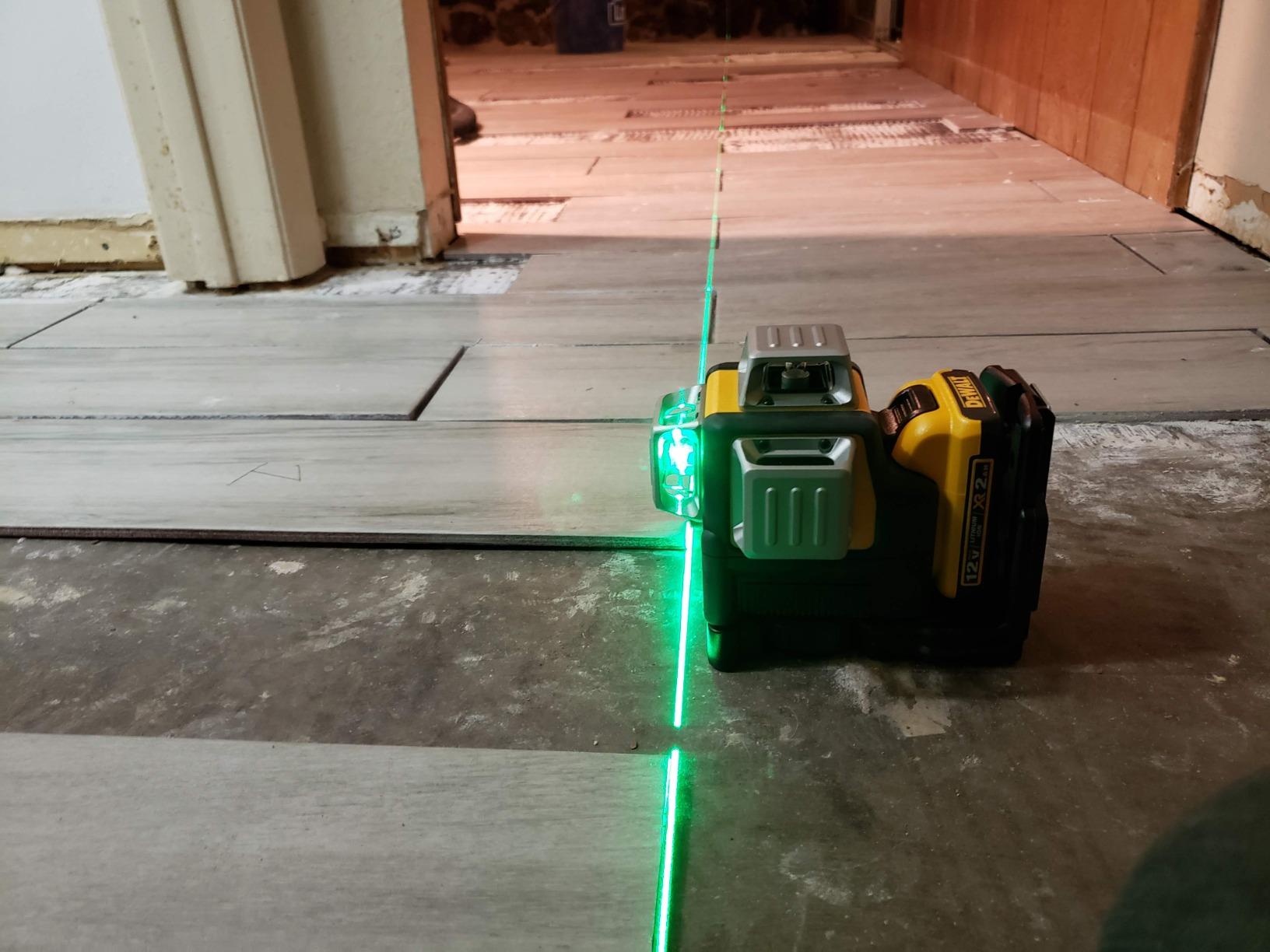 DEWALT Laser Level 360 Self Leveling, 3 Way Green Laser Leveler Tool 12V MAX with 2.0Ah Battery, Charger and Durable Carrying Case, 100 Ft, Tripod Compatible (DW089LG) customer photo 2
