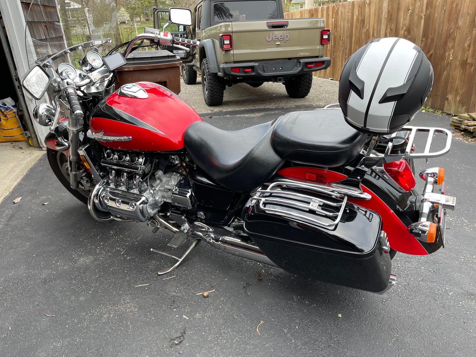 Vivid 60L Hard Saddle Bag Trunk W/brackets Compatible with Harley Honda | Black; Compatible with Harley-Davidson Dyna Honda Suzuki Kawasaki Yamaha Cruiser customer photo 2