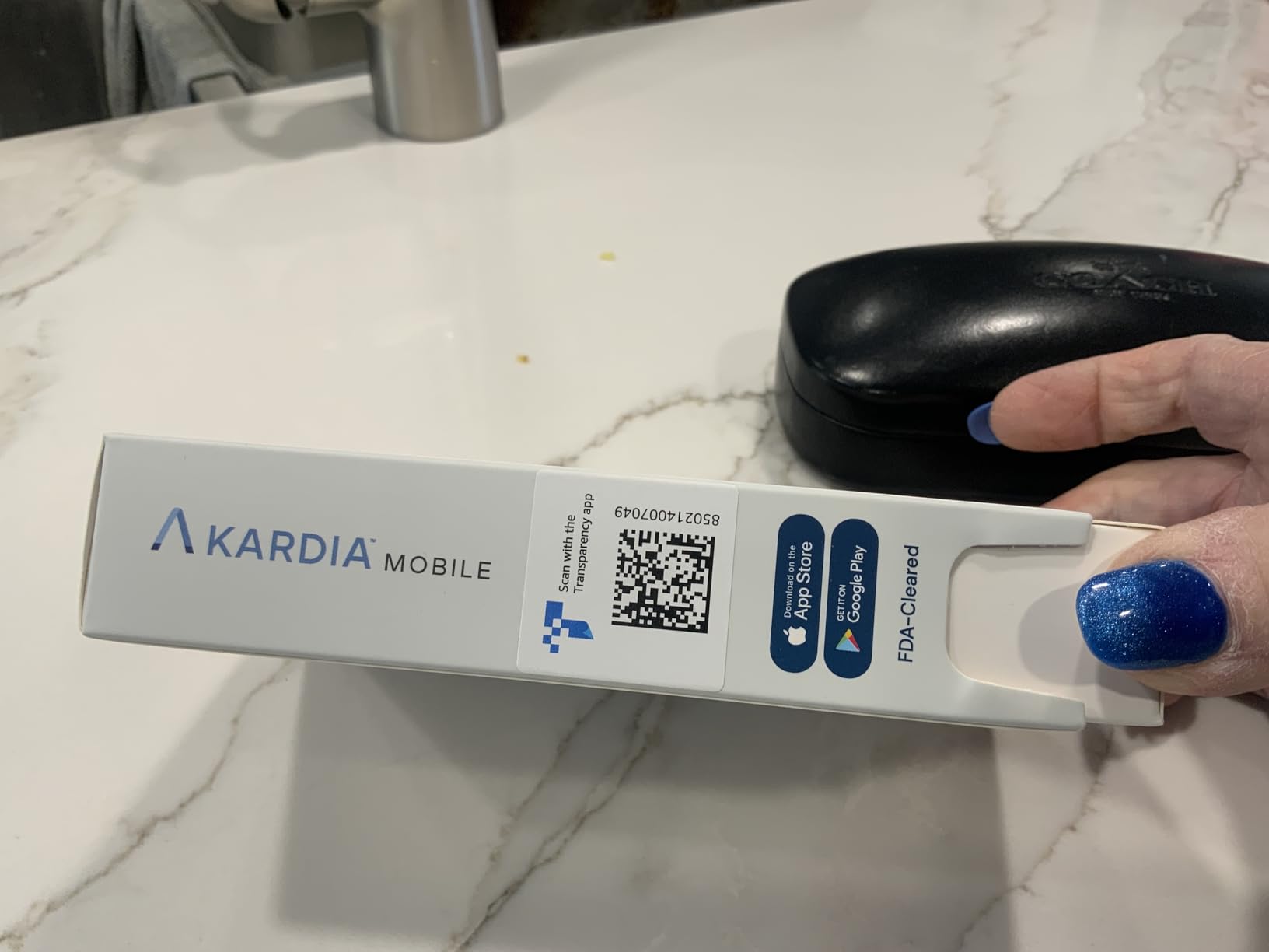 KardiaMobile 1-Lead EKG Monitor, Medical-Grade FDA-Cleared Personal Heart Monitor customer photo 2