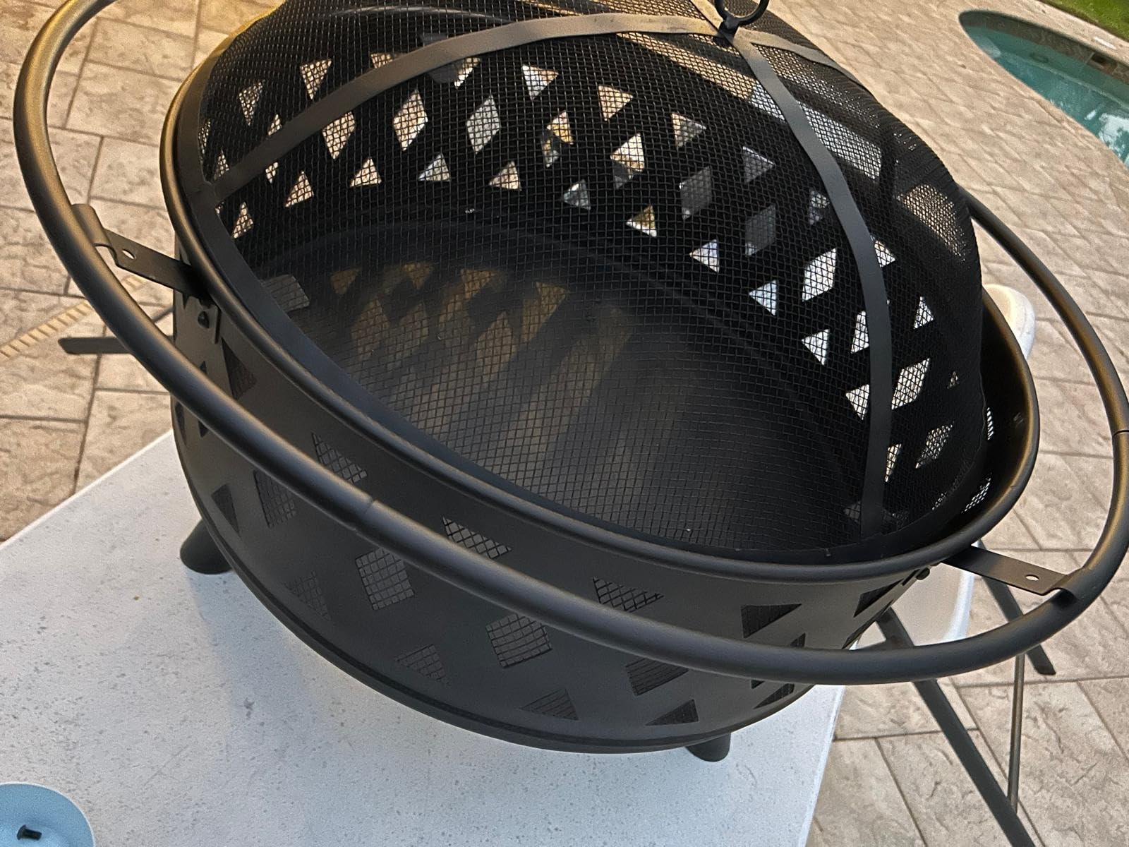 Pure Garden Outdoor Fire Pit with Cross Weave Pattern, Black, 32-Inch customer photo 2