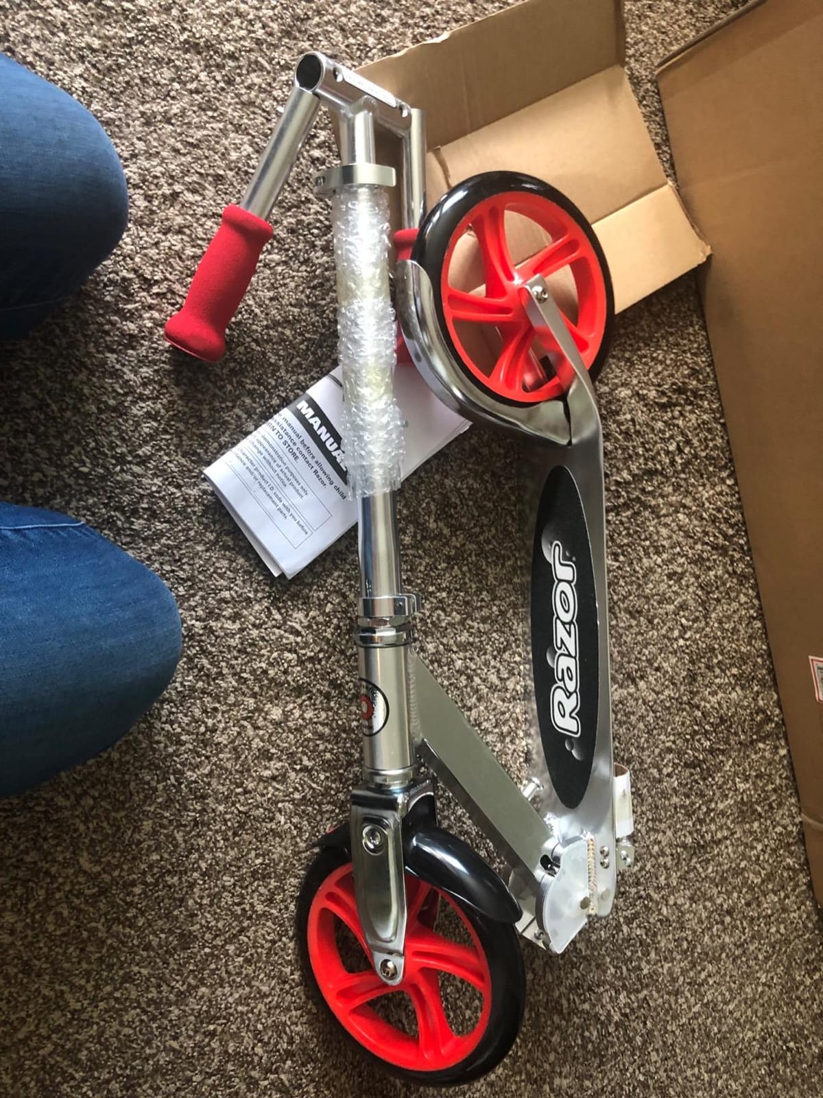 Razor A5 Lux Kick Scooter for Kids Ages 8+ - 8