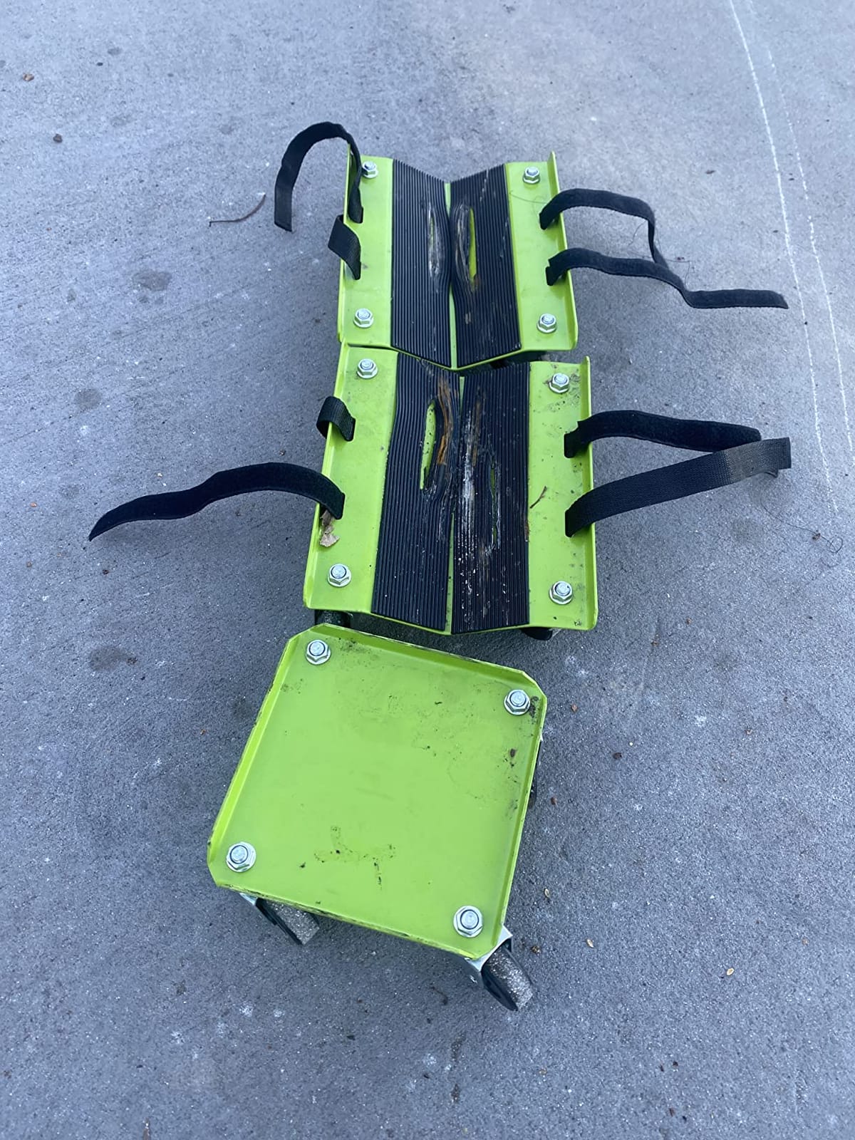 Snowmobile Dolly Heavy Duty Carries up to 1500 lbs (682 kg) V-Slide with 2.5