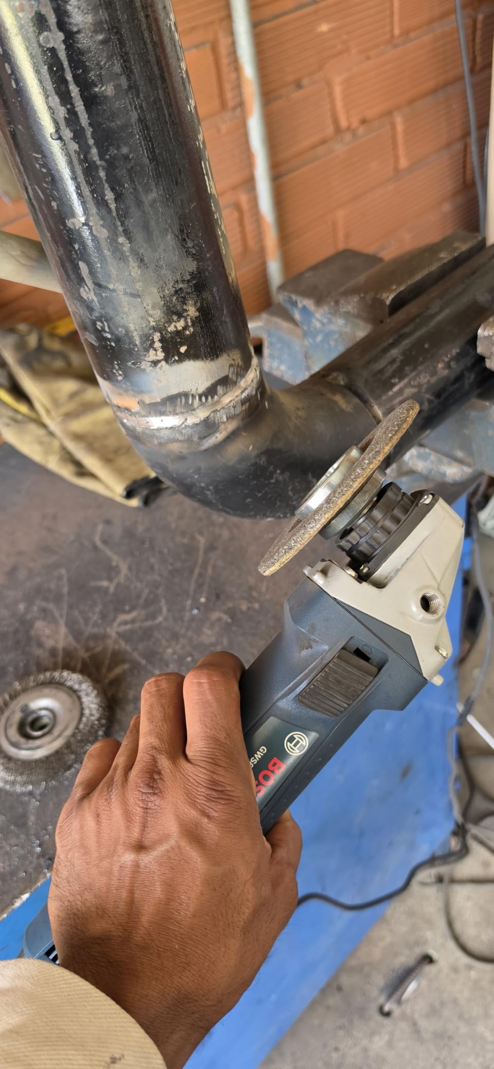 Bosch GWS8-45 4-1/2 In. Angle Grinder customer photo 2
