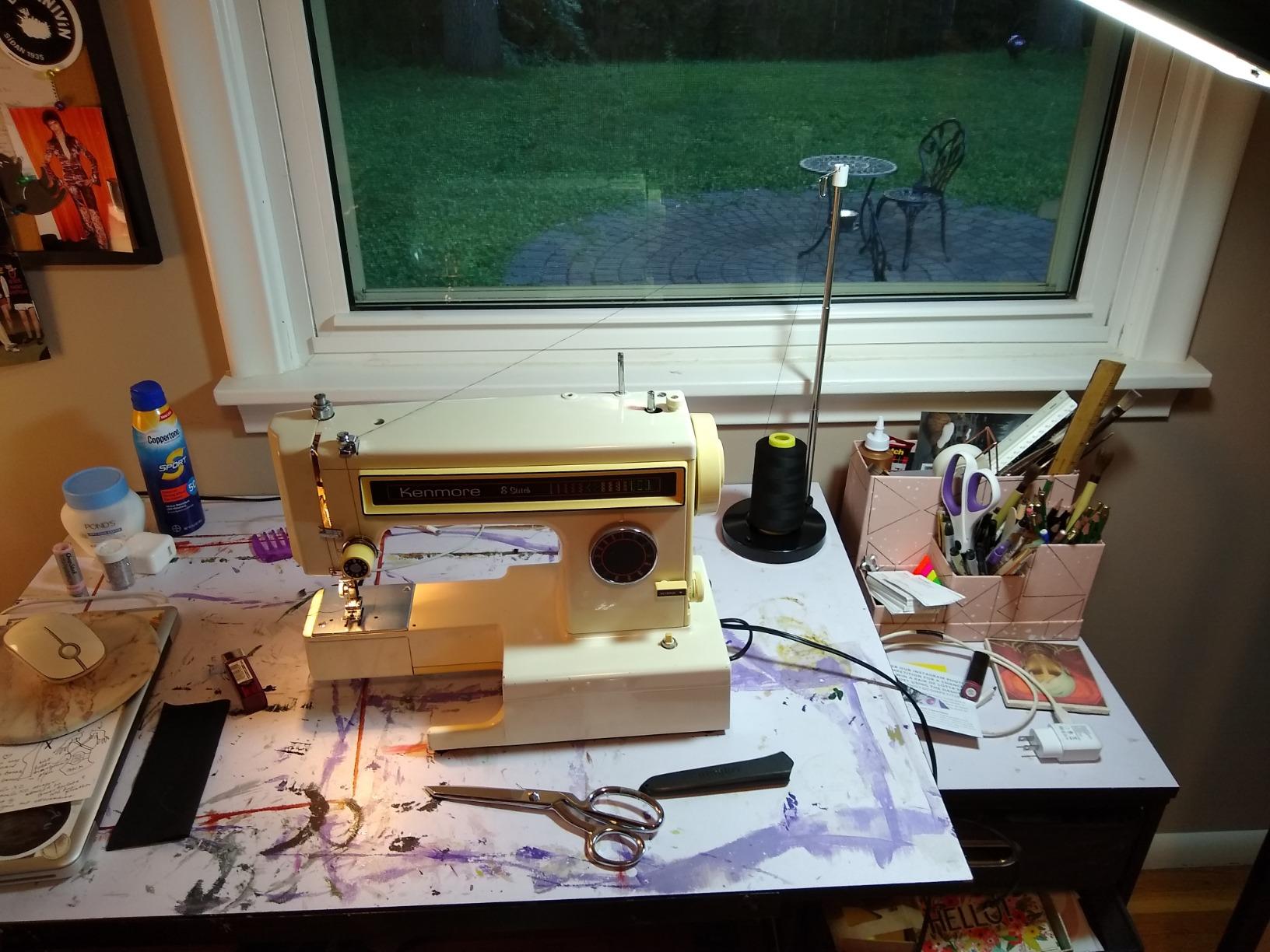 Adjustable Single Thread Spool Holder – Stand alone Embroidery, Sewing or Quilting Thread Holder or Stand – Ensures Smoother Feed = Heavy Plastic Base customer photo 1