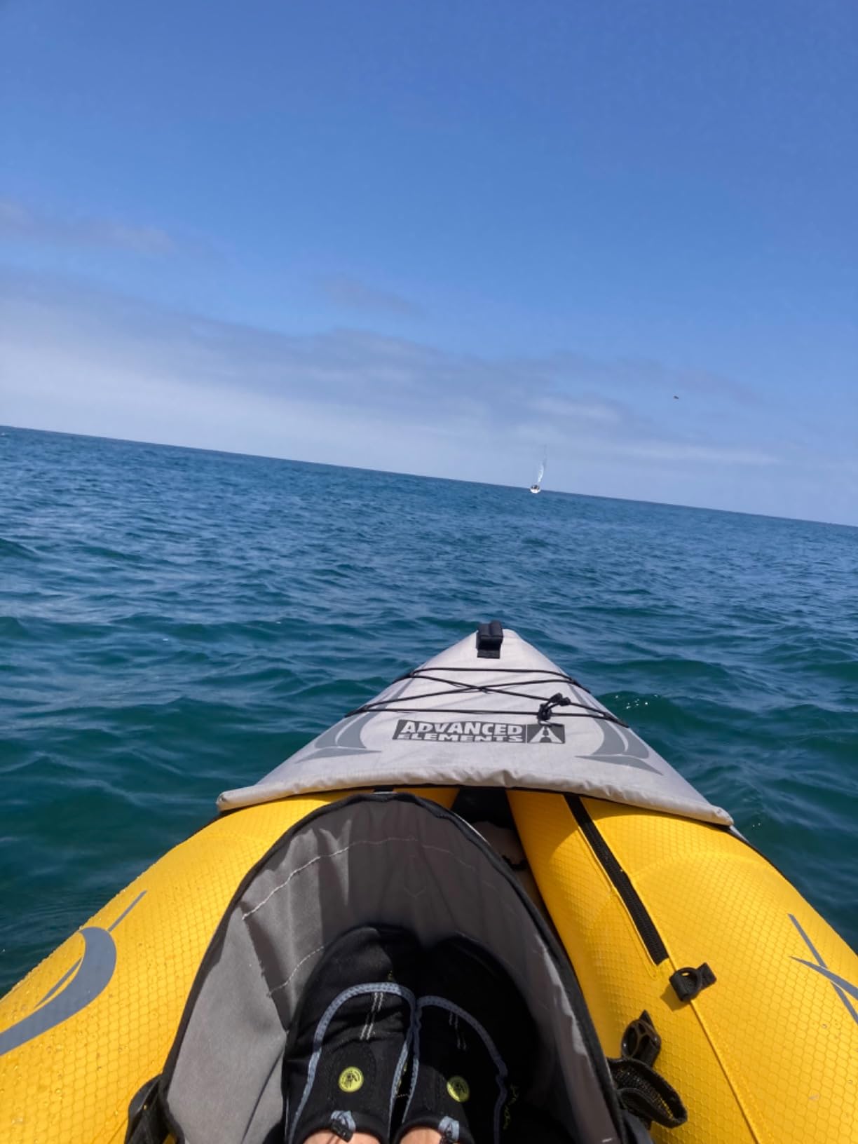 Advanced Elements - Island Voyage 2 Inflatable Kayak - Recreational Convertible Kayak - for 1 or 2 Person - 11 ft - Yellow customer photo 1
