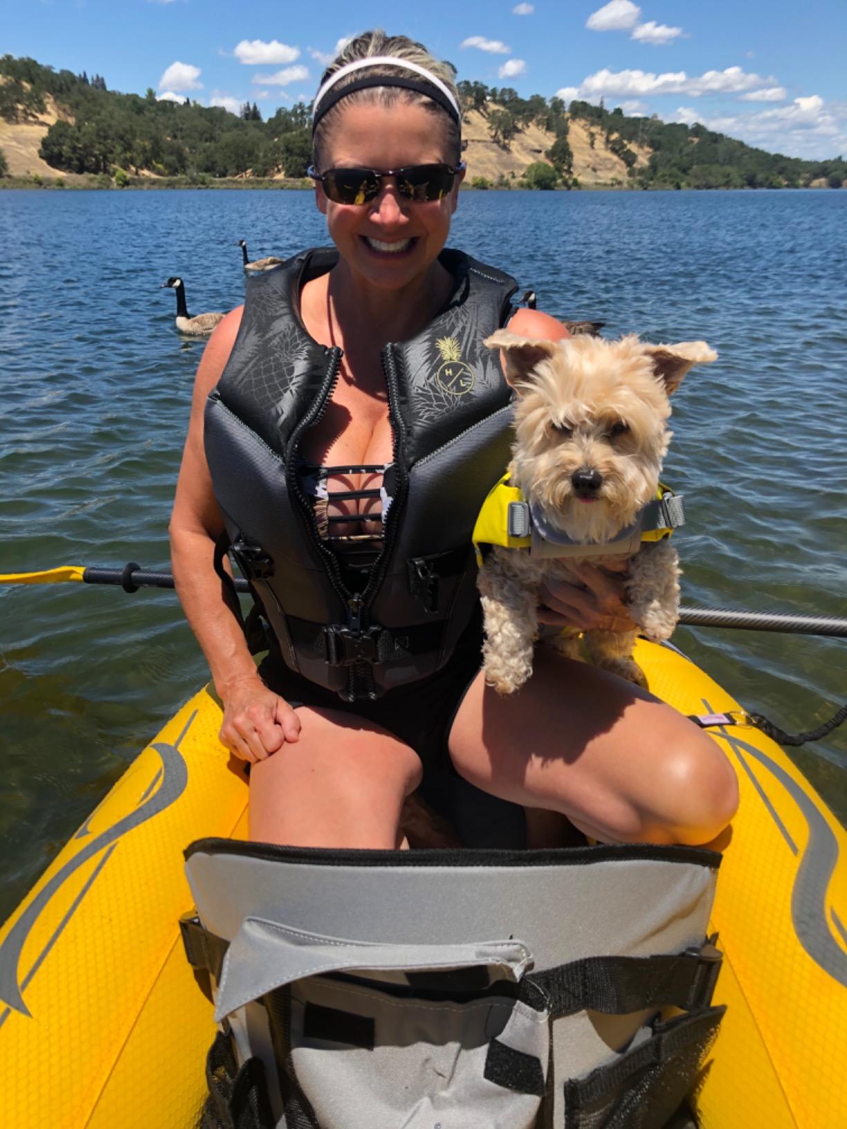 Advanced Elements - Island Voyage 2 Inflatable Kayak - Recreational Convertible Kayak - for 1 or 2 Person - 11 ft - Yellow customer photo 2