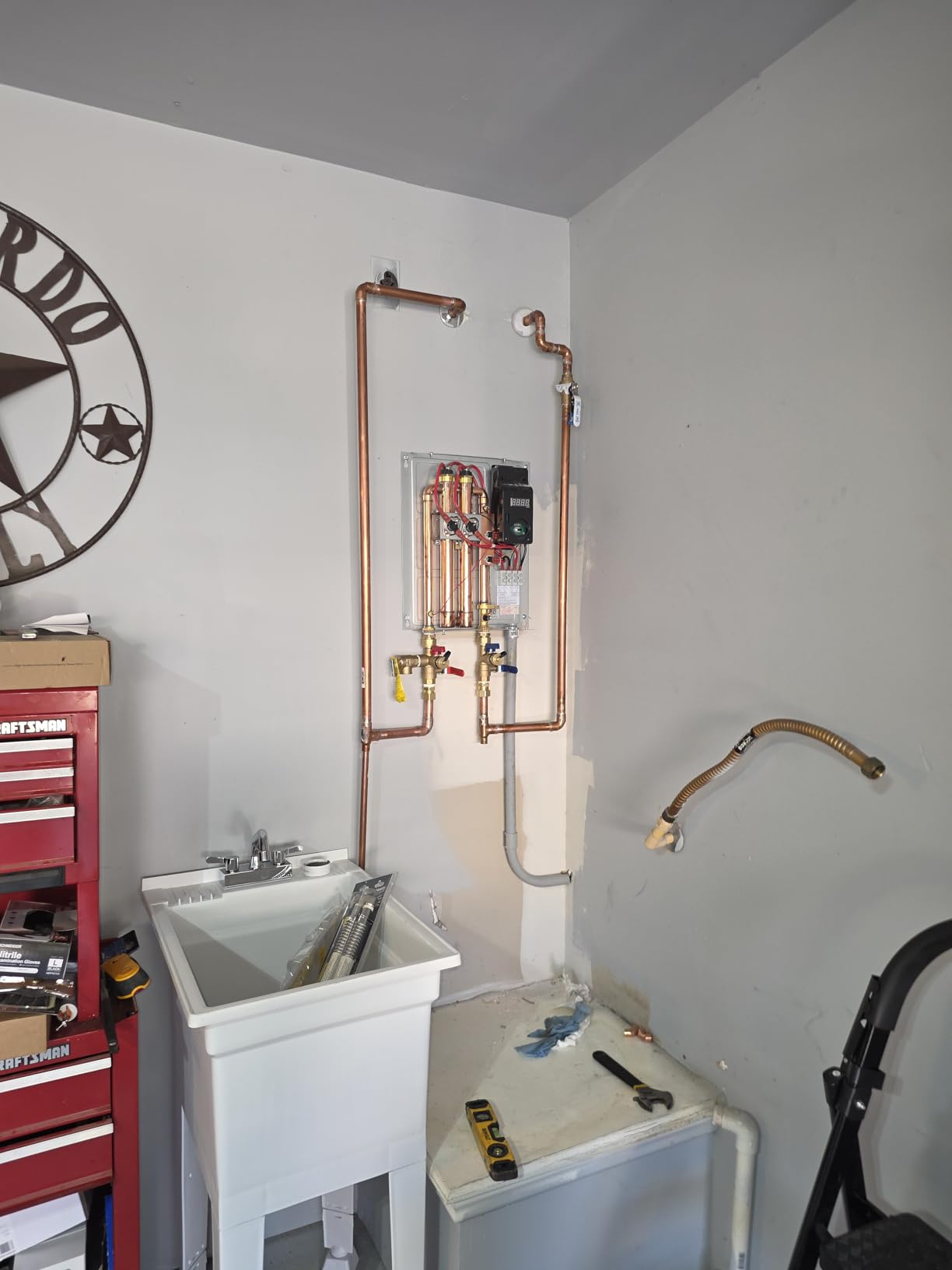 Rheem 8kW Multi Fixture Tankless Electric Water Heater - 240V customer photo 2
