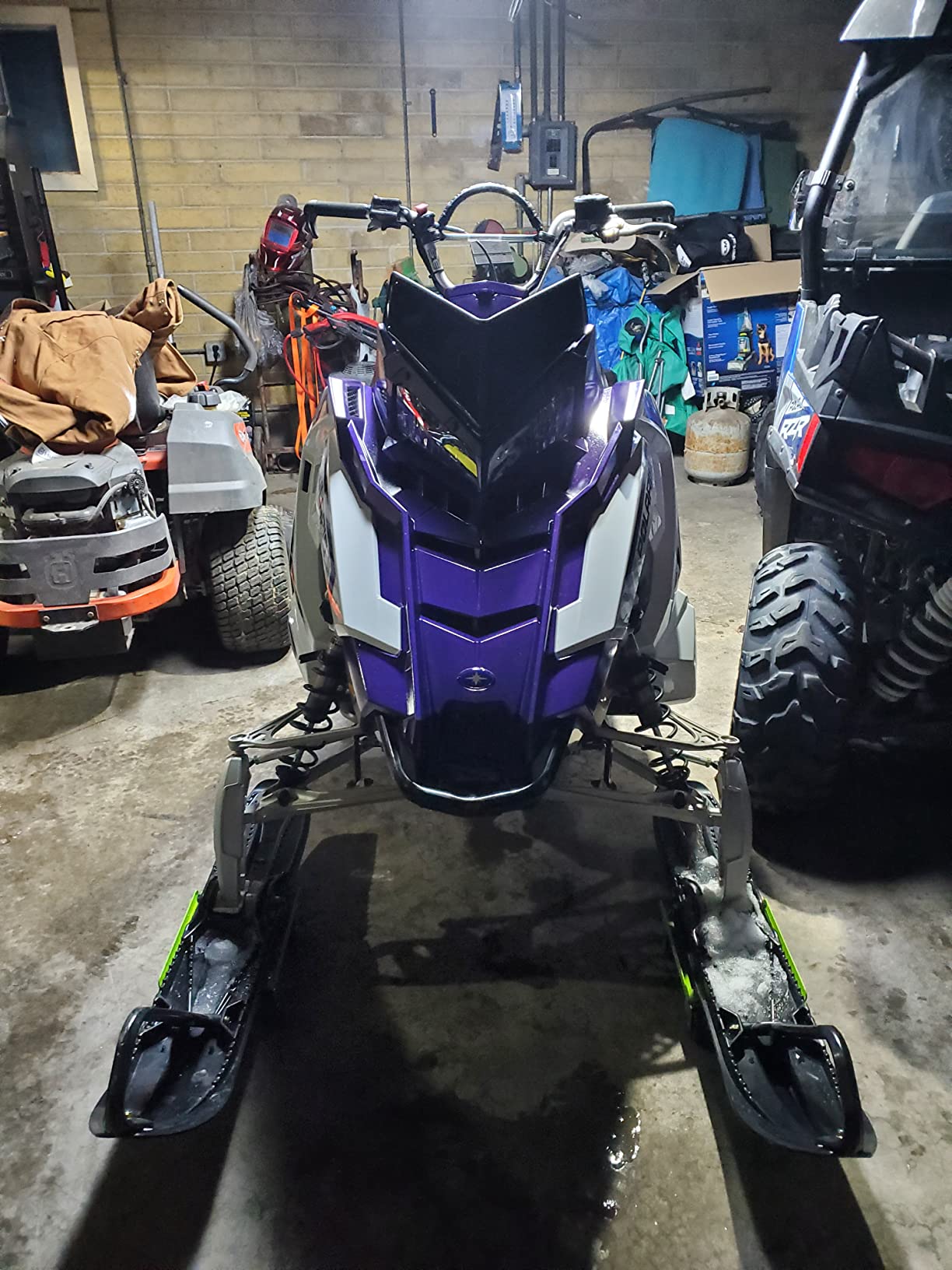 Polaris Low Windshield, Glossy Black, for Snowmobile Models - 5451214 customer photo 1