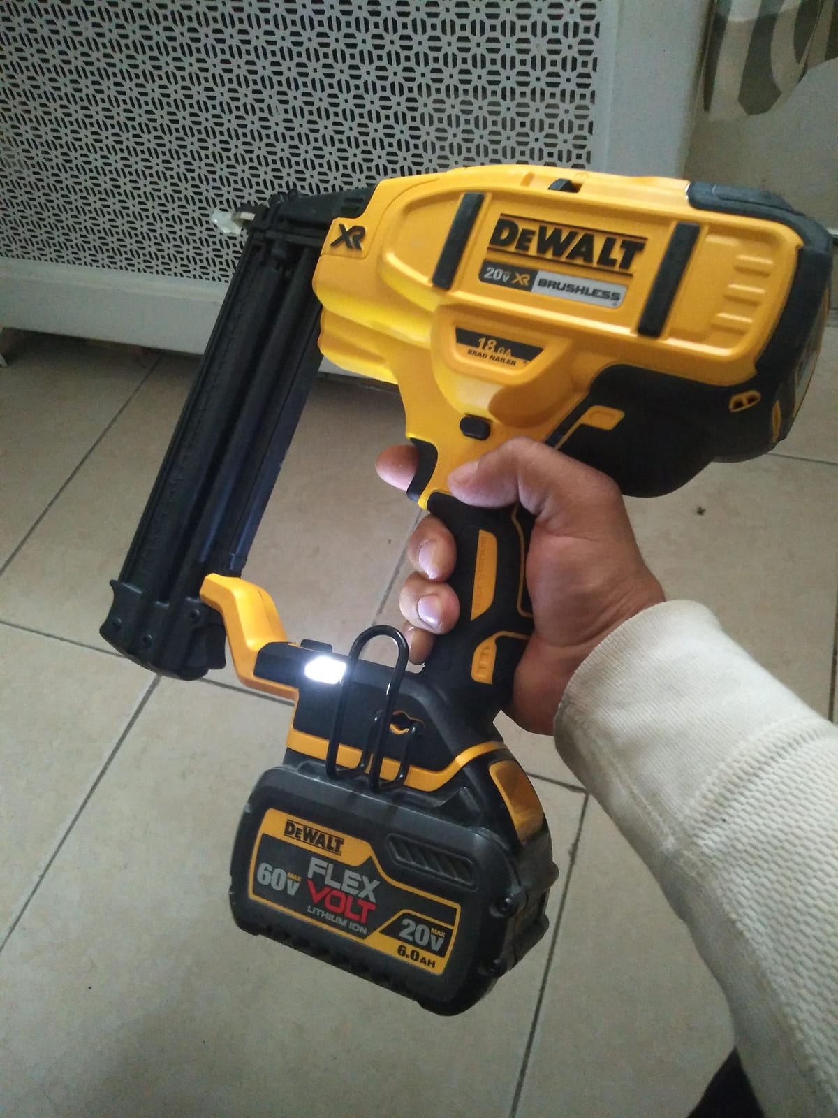 DEWALT DCN680B 20V MAX* XR 18 GA Cordless Brad Nailer (Tool Only) customer photo 2
