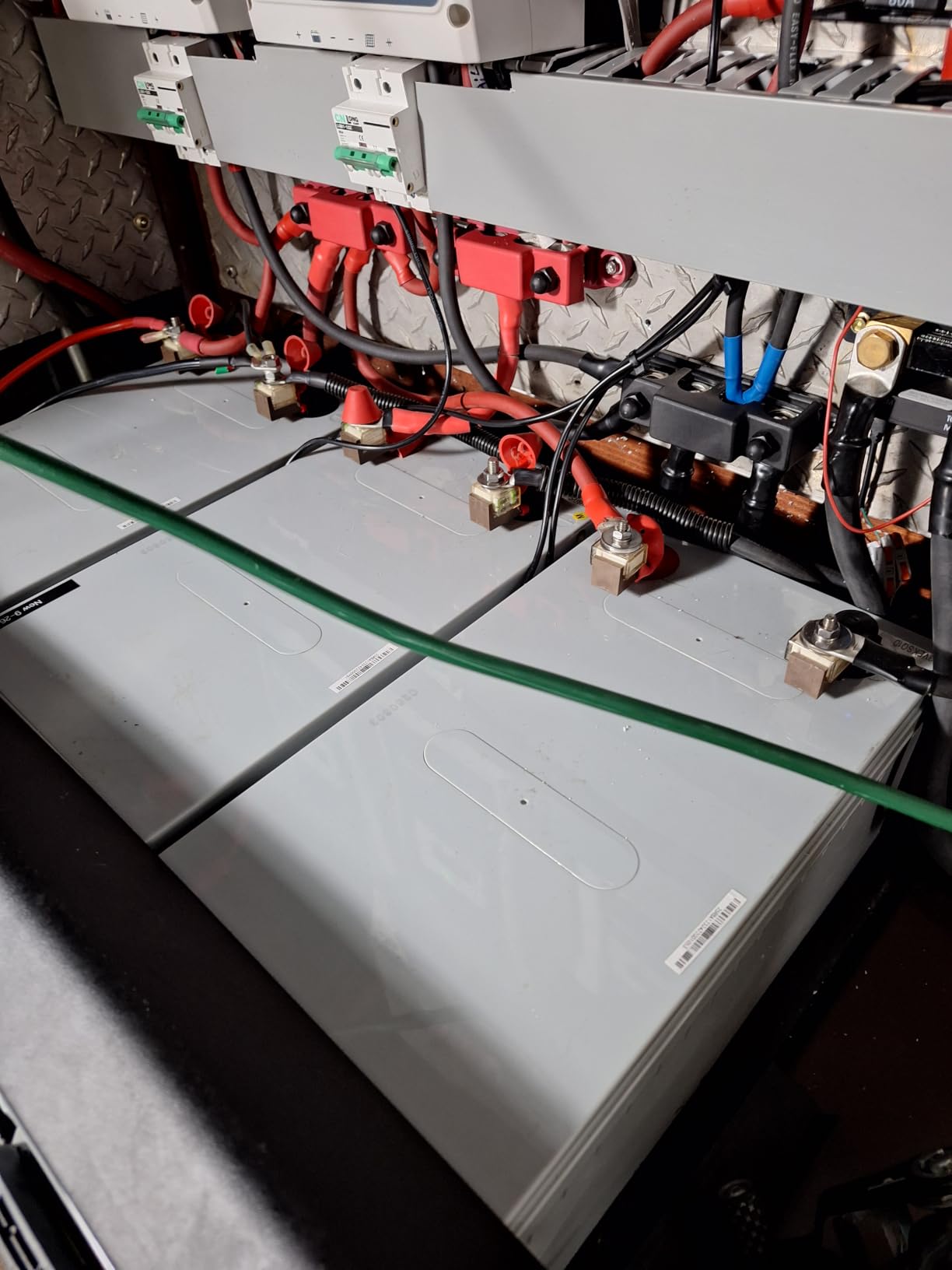 Renogy 12 Volt 100Ah Deep Cycle AGM Battery, Lead Acid Solar Battery customer photo 2