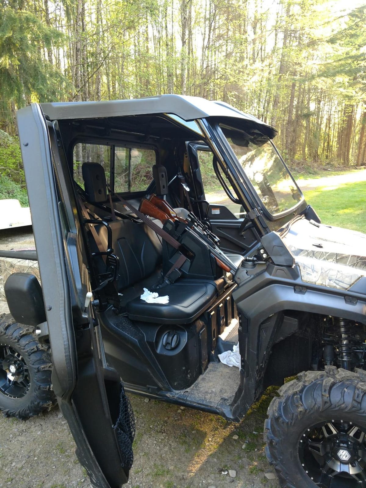 Seizmik ICOS UTV Gun Holder | Universal In Cab On Seat Gun Mount | Holds Two Firearms | Compatible with Polaris, Can Am, Kawasaki, and More UTV Side by Sides customer photo 2