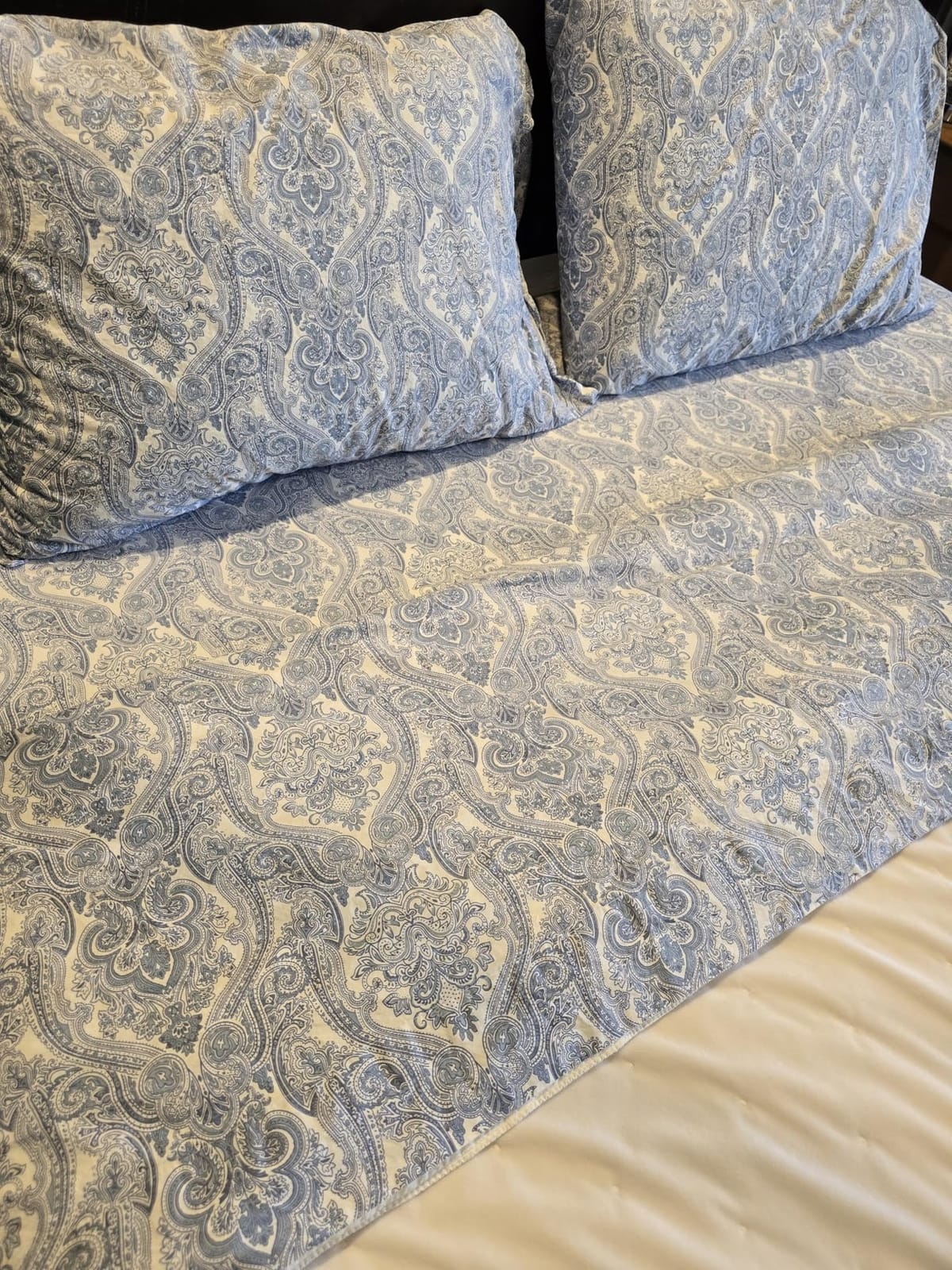 Feather & Stitch 100% Cotton Percale 300 Thread Count Queen 4 Pc Sheet Set customer photo 2