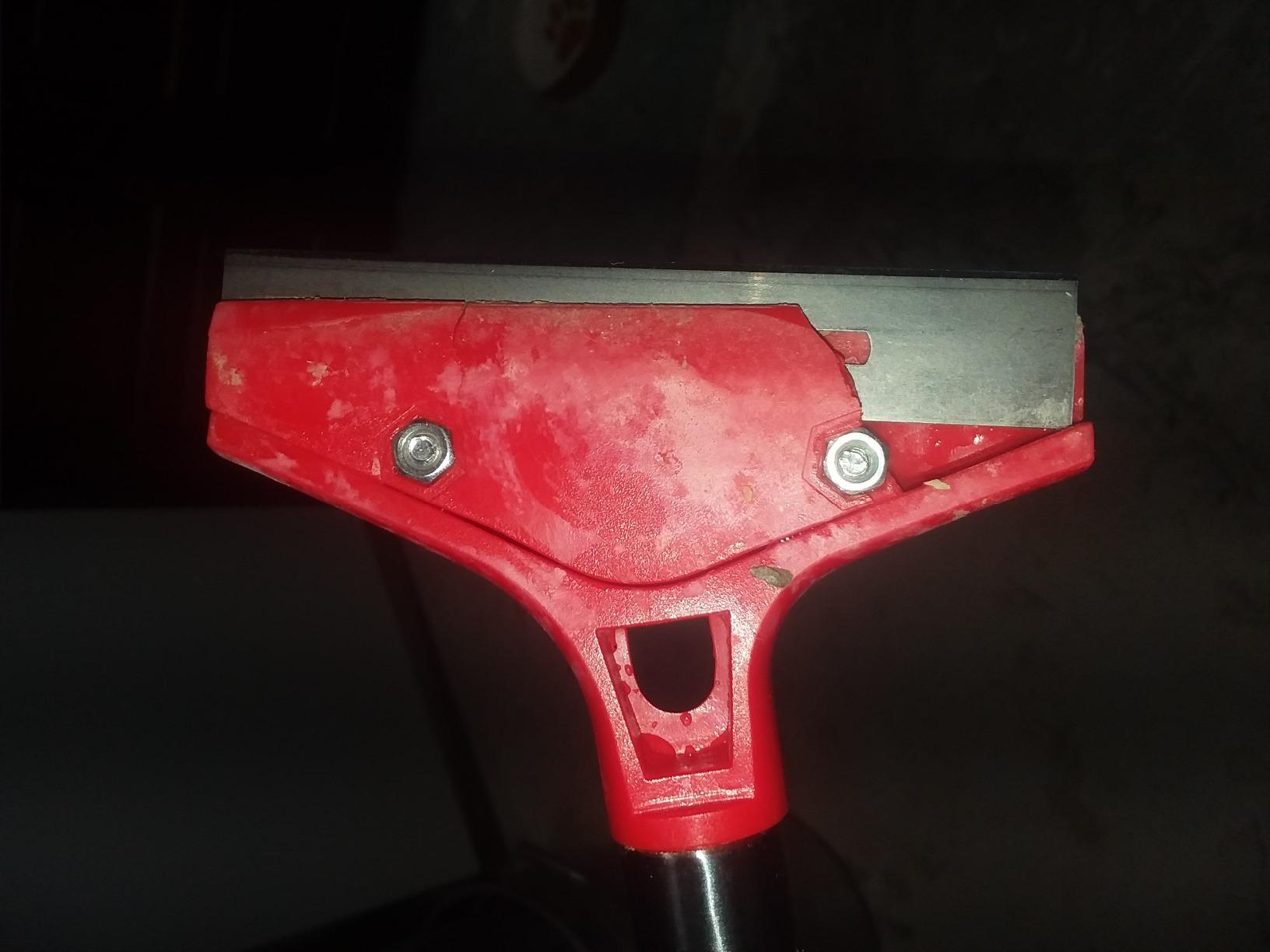 BBTO Long-handle Floor Wall Scraper Tool with 4 Inch Blade for Wallpaper and Floor Tile Adhesive Removal customer photo 2