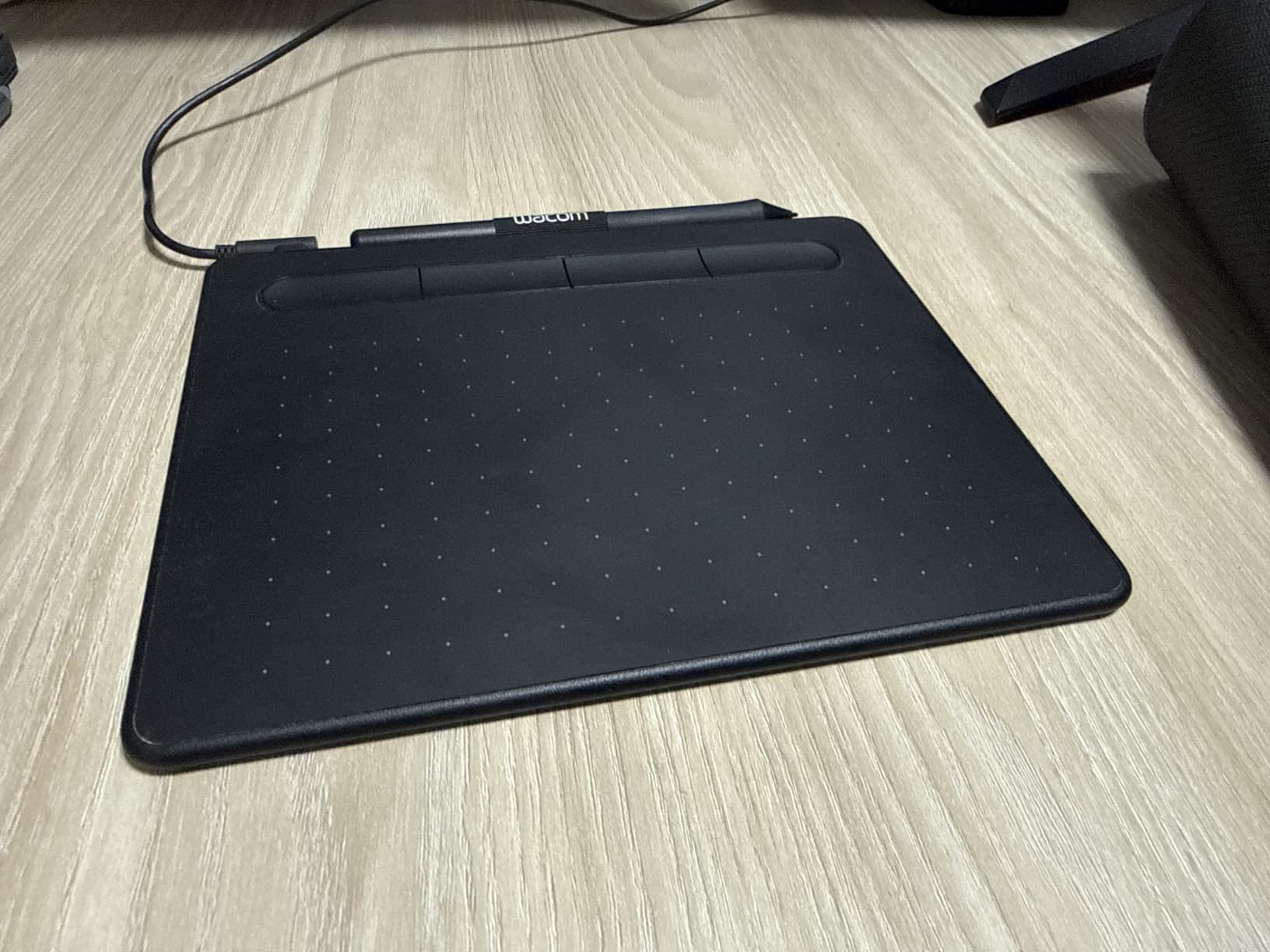 Wacom Intuos Small, Wired Graphic Drawing Tablet with Pen + Software | Battery-free pen, 4 ExpressKeys for shortcuts, works with Mac, Windows & Chromebook; Ideal for creators, students & teachers customer photo 2