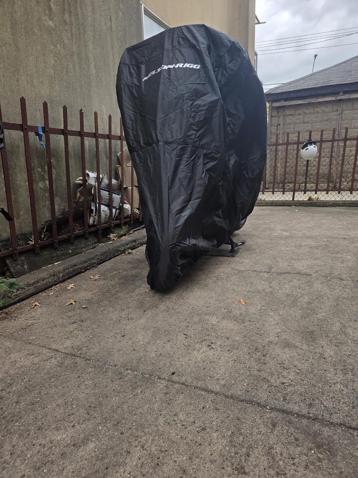Nelson Rigg USA Defender Extreme Motorcycle Cover; Waterproof; Outdoor All Weather; Fade Resistant; Ventilated; Reflective; Lock Grommets; Storage Bag (XX-Large) customer photo 1
