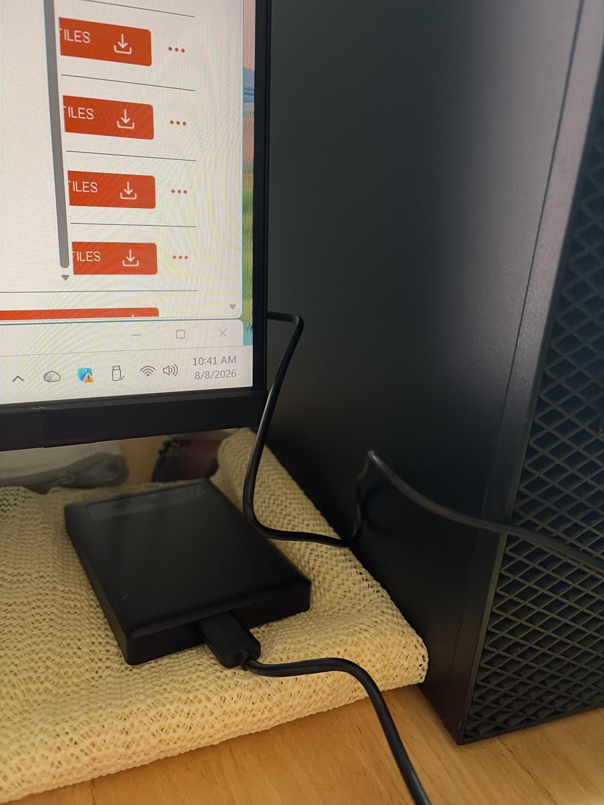 Seagate Portable 2TB External Hard Drive HDD - USB 3.0 for PC, Mac, PlayStation, & Xbox -1-Year Rescue Service (STGX2000400) | Everyday HDD storage. Plug-and-play backup. Windows & macOS. Adobe CC trial included. 1-Year Warranty customer photo 1