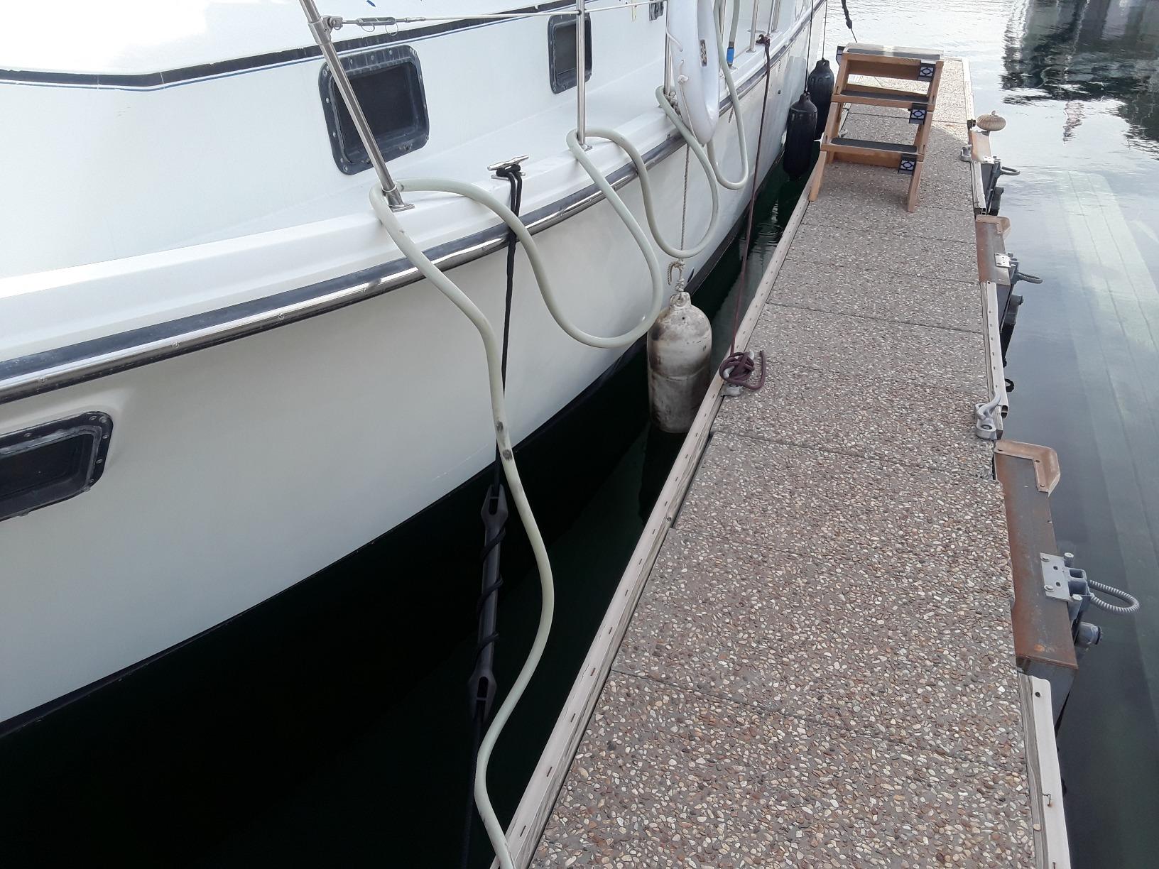 RainierSupplyCo Dock Lines 2-Pack - Boat Rope for Docking with Loop - 15 ft x 3/8 Inch Premium Double Braided Nylon Marine Rope customer photo 2