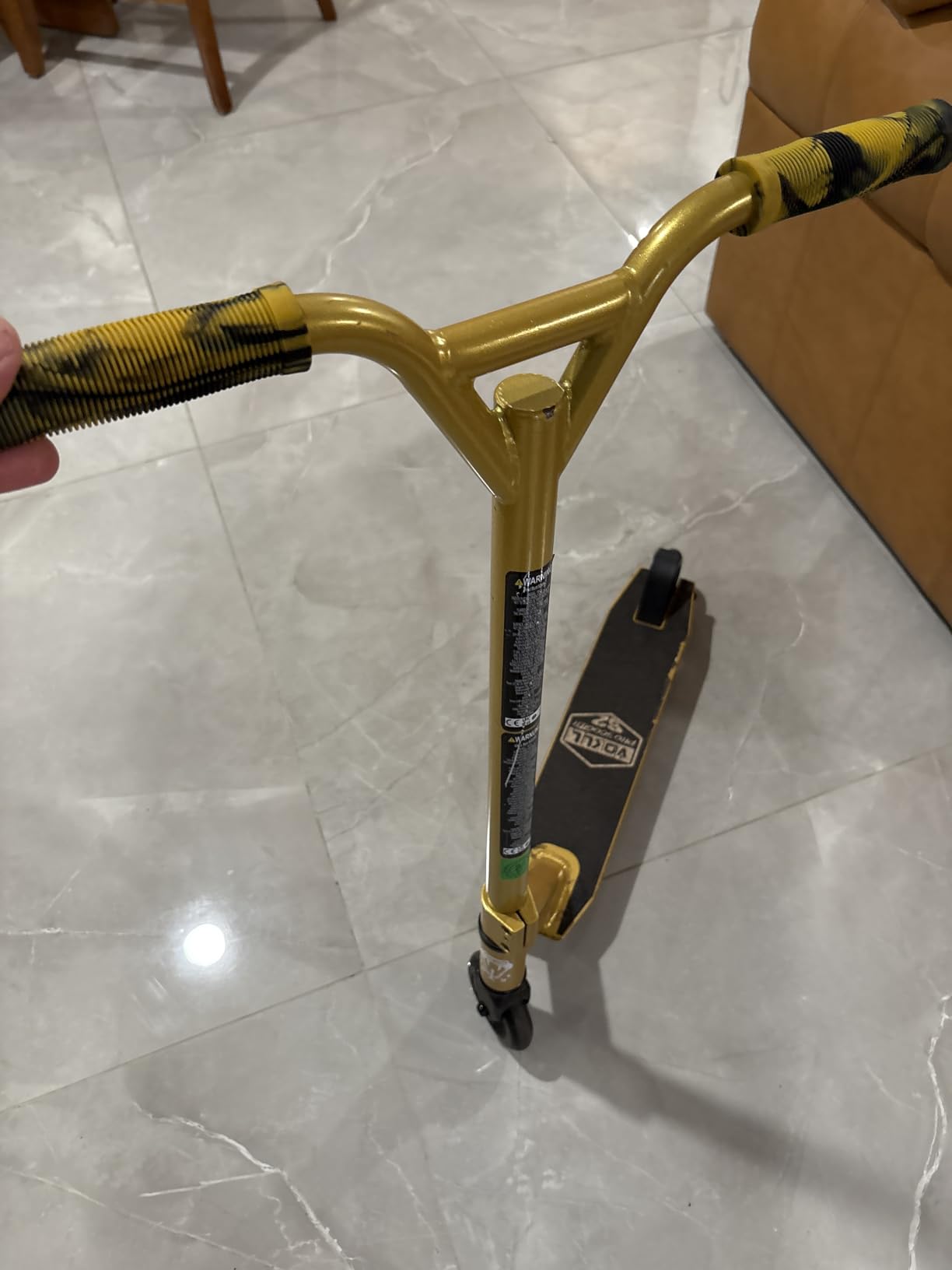 VOKUL Complete Pro Scooter for Kids Boys Girls Teens Up 6 Years - Freestyle Tricks Pro Stunt Scooter - High Performance Gift for Skatepark Street Tricks customer photo 2