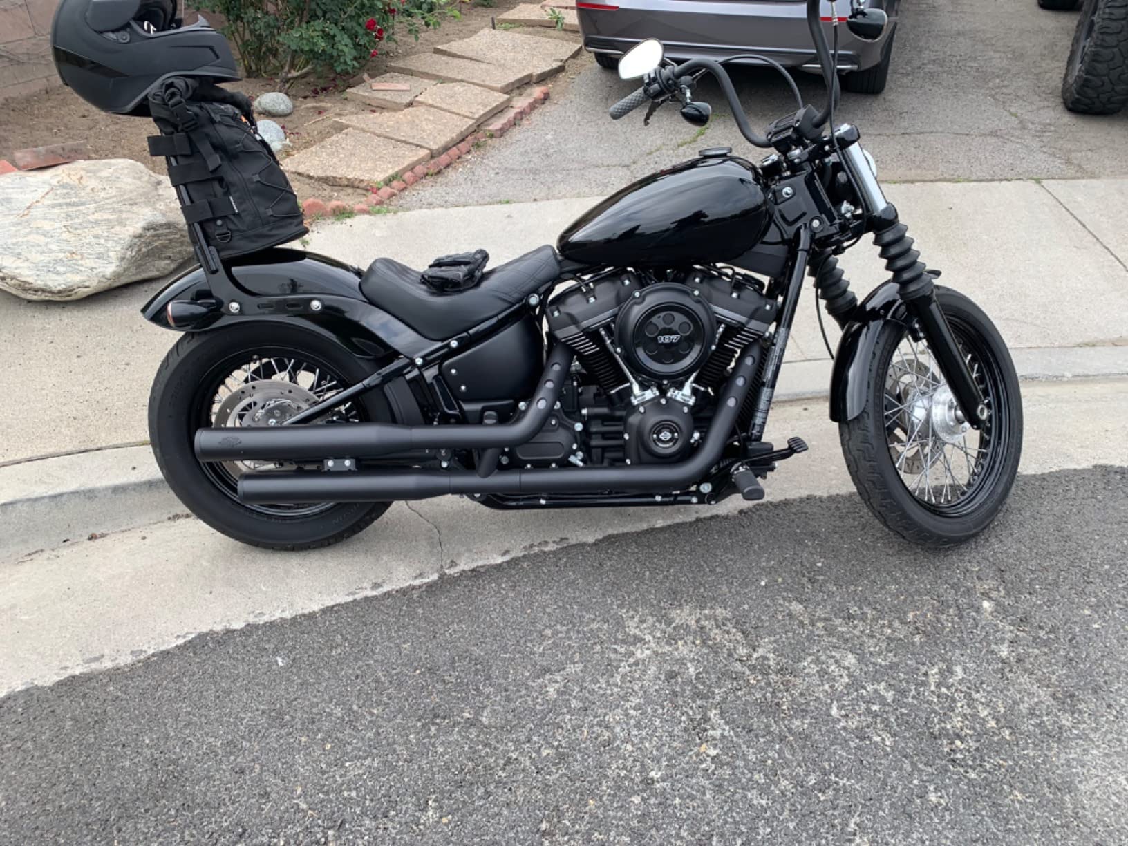 Kuryakyn 5223 Momentum Deadbeat Expandable Motorcycle Travel Luggage: Weather Resistant Duffle Bag with Sissy Bar Straps, Black customer photo 2