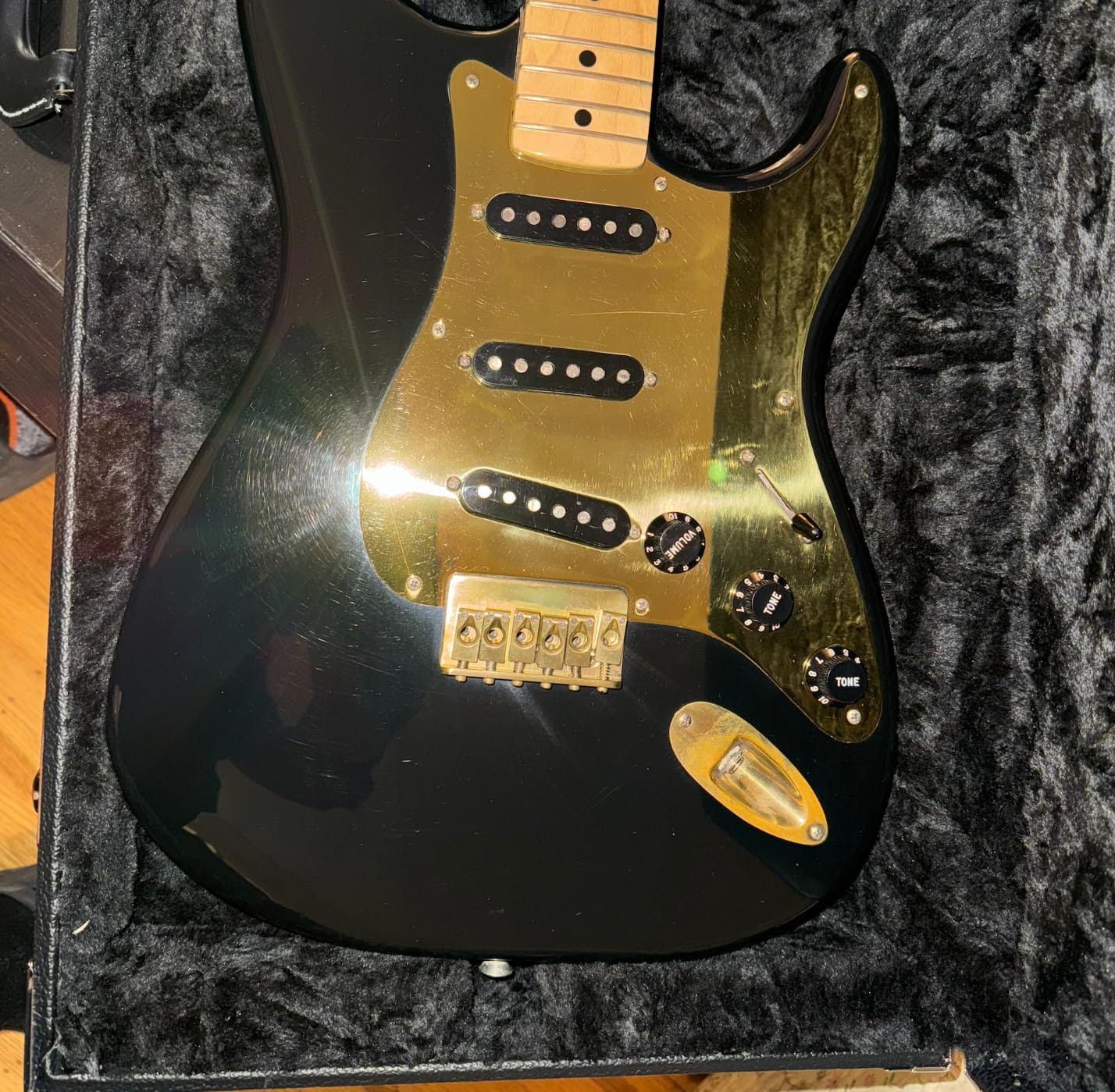 Fender Classic Series Wood Case, Stratocaster/Telecaster, Black customer photo 2