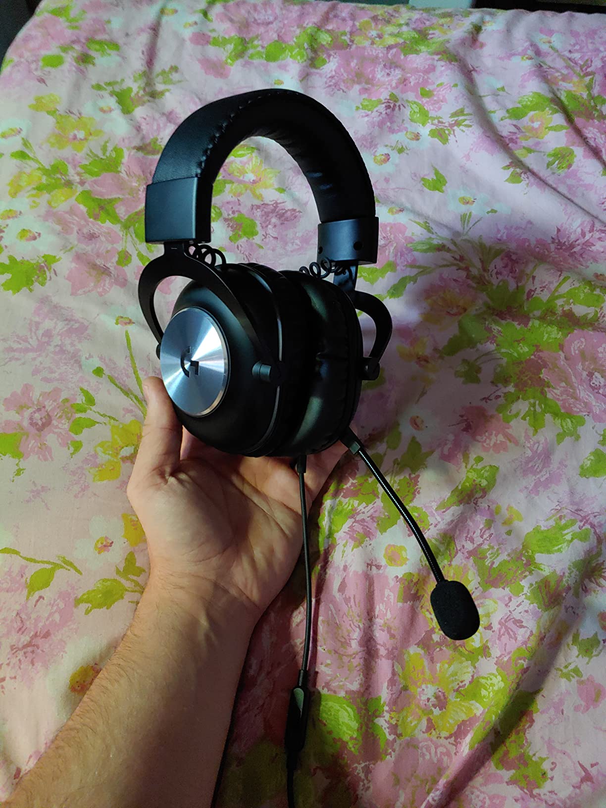 Logitech G PRO X Wired Gaming Headset - Black | Blue VO!CE Detachable Boom Mic, DTS 7.1, 50 mm Drivers, USB/3.5mm Aux, Spare Memory Foam Ear Pads, Bag & USB DAC Included customer photo 2