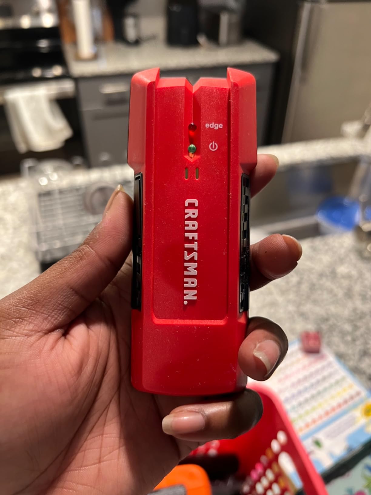 CRAFTSMAN Stud Finder, 3/4-Inch Depth (CMHT77633) customer photo 1