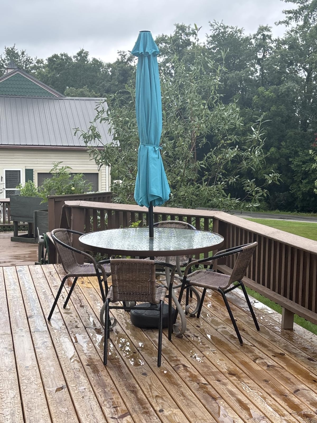 Tempera Patio Market Outdoor Table Umbrella with Push Button Tilt and Crank, Large Sun Umbrella with Sturdy Pole & Fade Resistant Canopy, Easy to Set customer photo 2