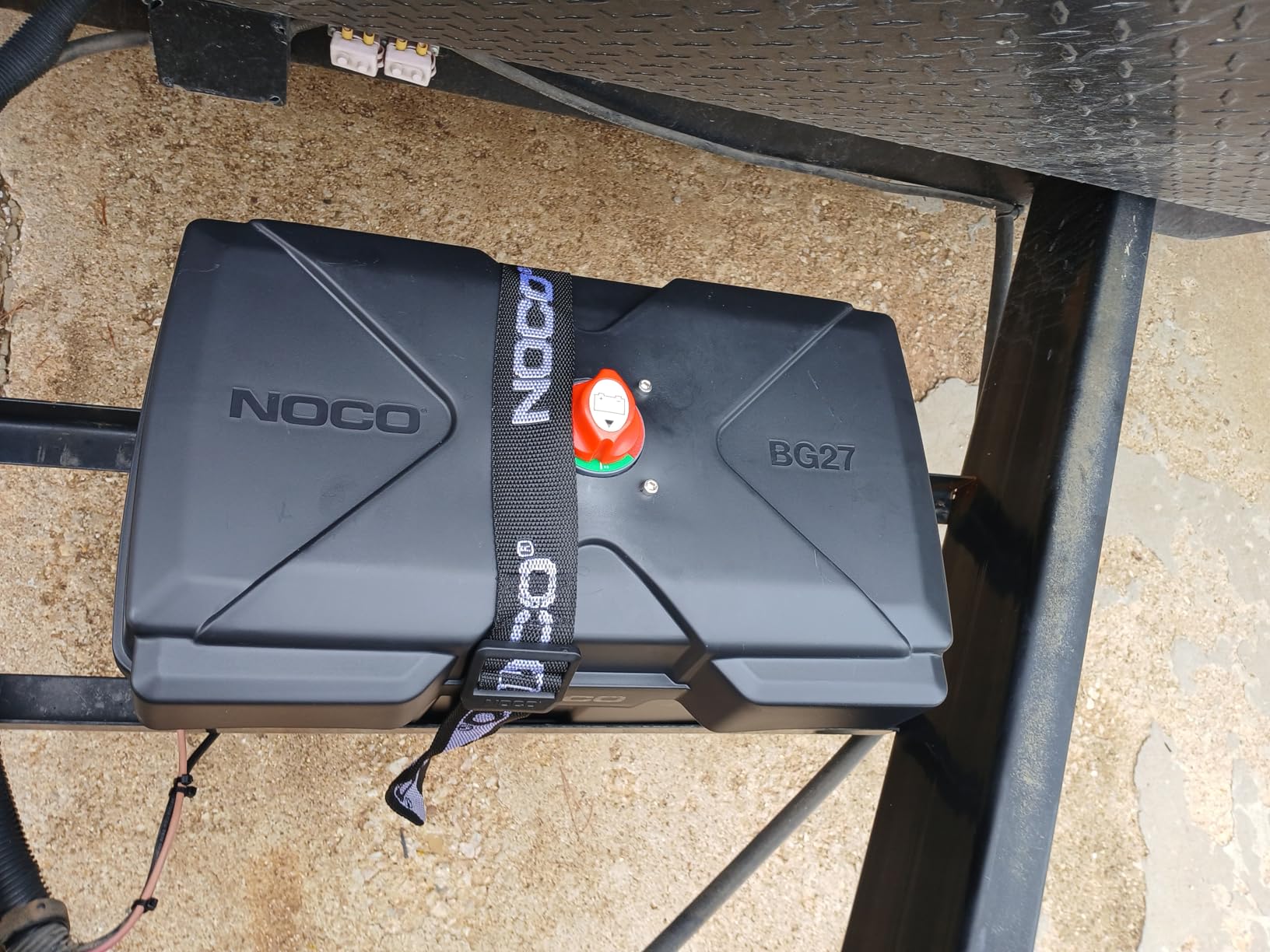 Weize Deep Cycle AGM 12 Volt 100Ah Battery, Maintenance-Free, 3% Self-Discharge Rate, 1150A Max Discharge Current, Perfect for RV, Solar, Trolling Motor, Wind, Marine, Camping and Off-Grid System customer photo 1