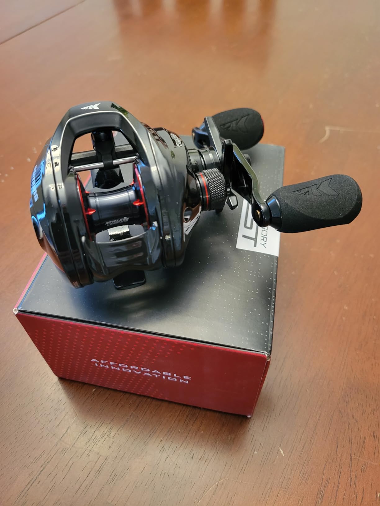 KastKing Royale Legend II Baitcasting Reels, Available in 5.4:1 and 7.2:1 | Max Drag: 17.64 lb, 5+1 BB, 7.2 oz, Stainless Steel Main Shaft, CNC Aluminum Spool, Cross-Fire 8 Magnet Braking System customer photo 2