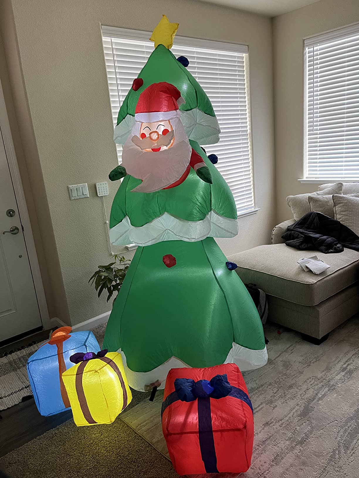 SEASONBLOW 12 FT Giant Inflatable Christmas Tree Xmas Decoration for Blow Up Built-in Lights for Yard Indoor Outdoor Lawn Yard Garden Holiday customer photo 1