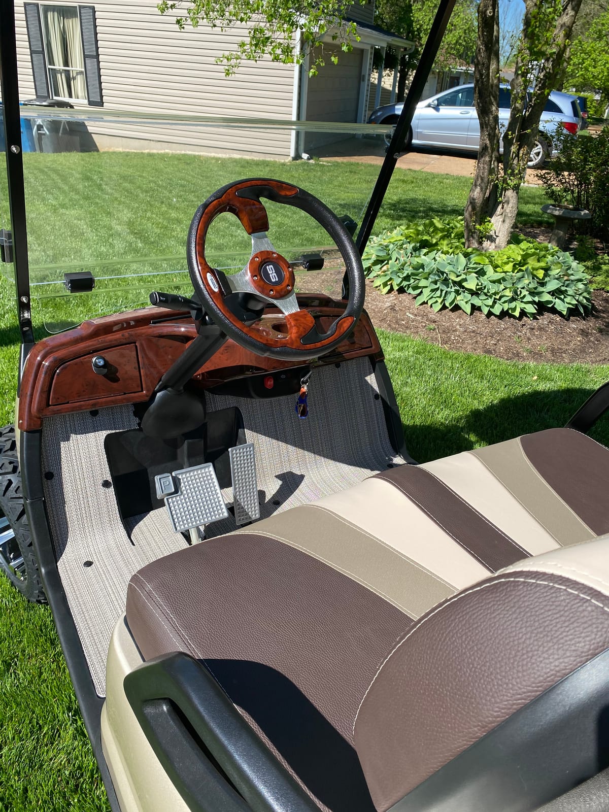 Huskey 12.5 Inch Golf Cart Steering Wheel For Club Car/EZGO/YMH | Vintage Wood Grain, Classic SS Center Logo, Aluminum Spokes and Textured Anti-Slip Grip(Adapter Required and Sold Separately) customer photo 2