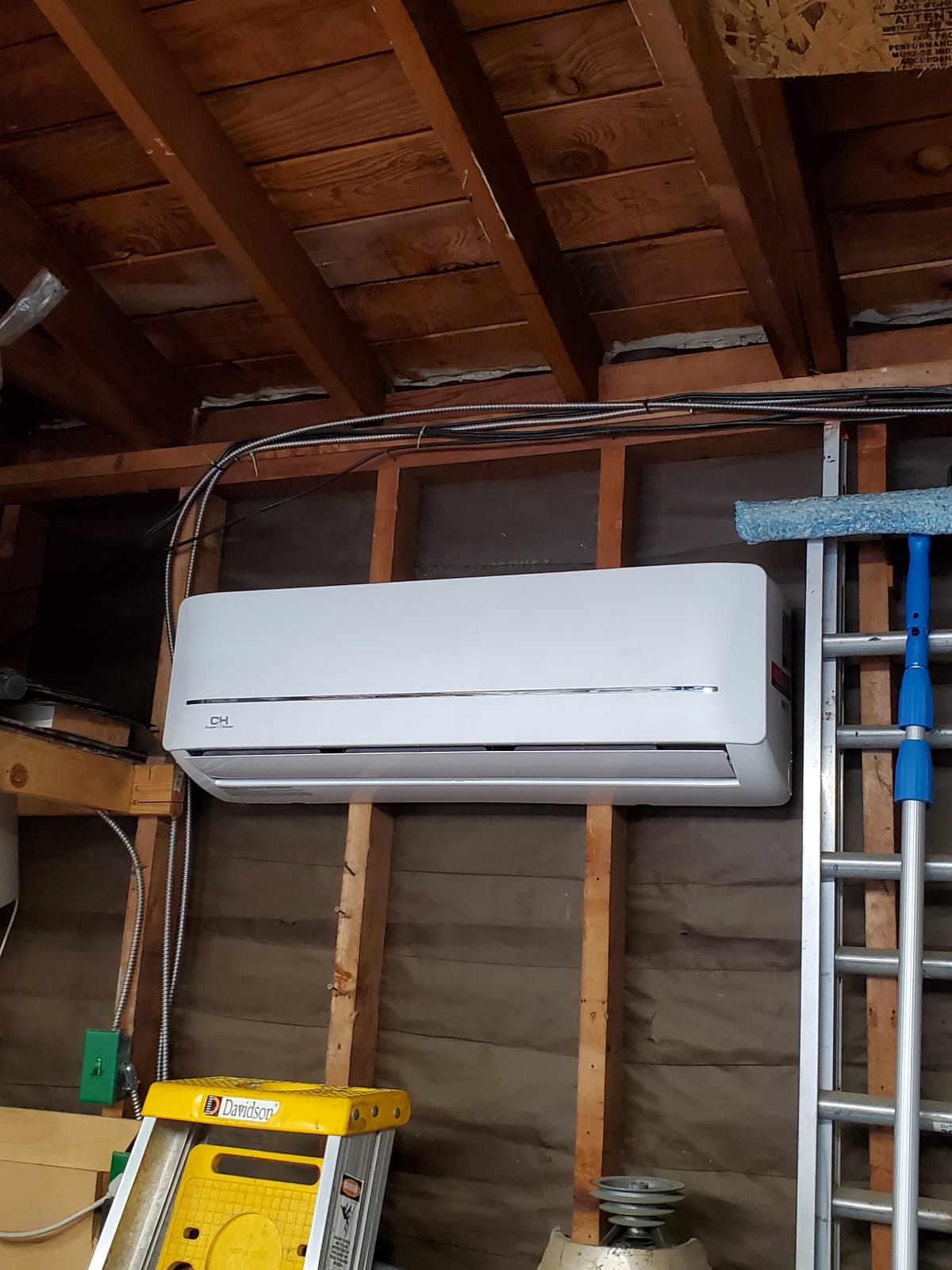 Cooper & Hunter 18,000 BTU 230V Wall Mount Mini Split AC, 19.2 SEER2 customer photo 1