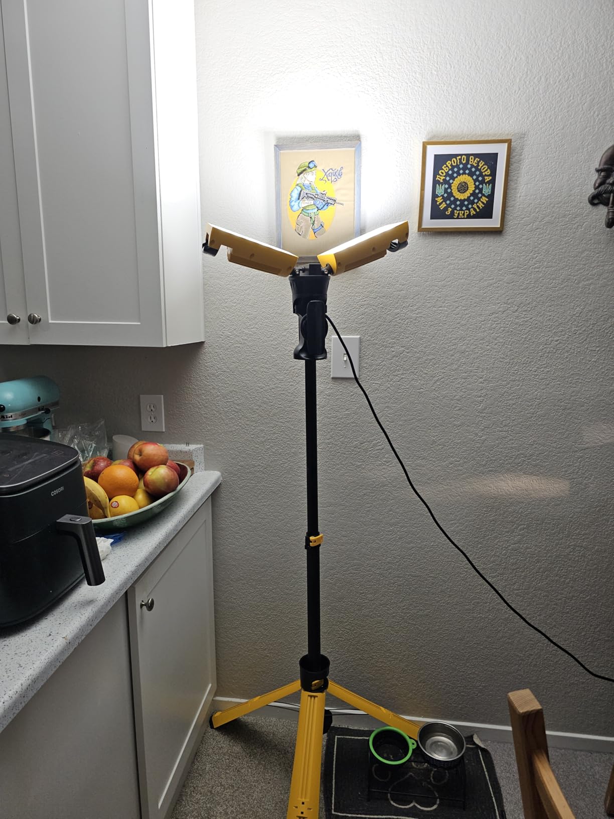 LUTEC Upgraded 5000K 15000 LM 105 W LED Work Light with Telescoping Tripod customer photo 1
