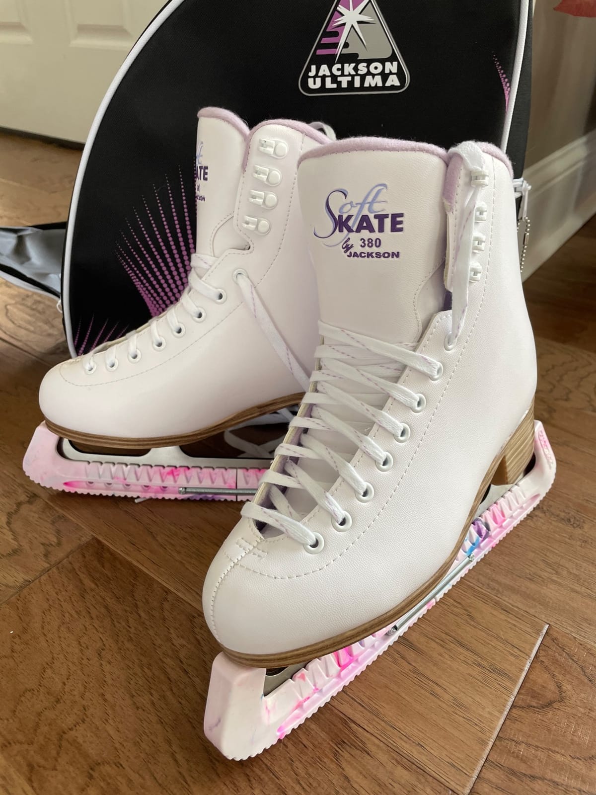 Jackson Ultima SoftSkate 380 Womens Ice Skates for Women/Kids | Comfortable Figure Skates for Ice Skating & Recreational Figure Skating, Ice Skates for Kids/Toddler Ice Skates-Medium Width customer photo 1