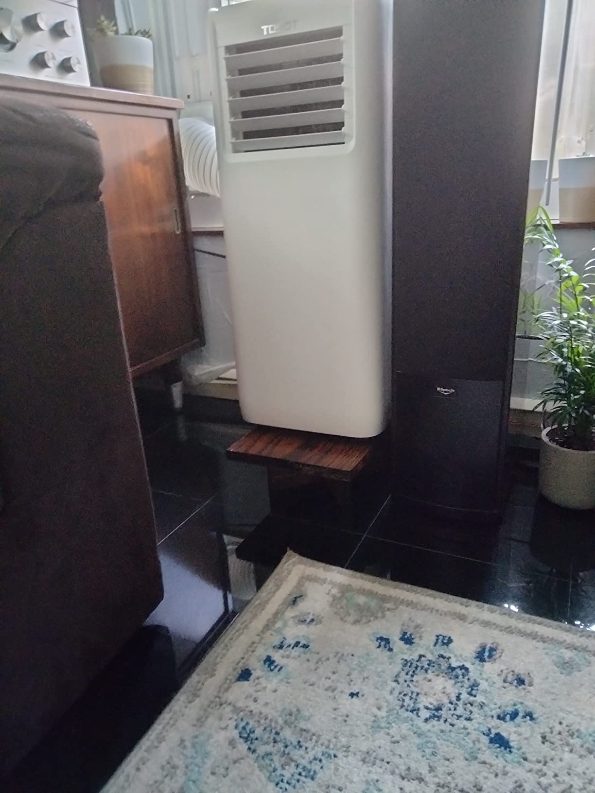 TOSOT 9,000 BTU Air Conditioner Easier to Install, Quiet and 3-in-1 Portable AC, Dehumidifier, Fan for Rooms up to 250 Sq Ft, Aovia Series, White customer photo 1