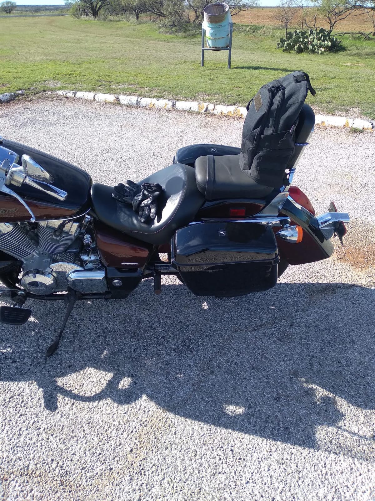 KUAFU Motorcycle Hard Saddlebags 45L W/Mount Compatible with Honda Shadow | Compatible with Harley Yamaha Kawasaki Vulcan VN Dyna V-Rod Vstar 650 VTX 1100 1300 Boulevard C50 Virgo 1100 customer photo 2