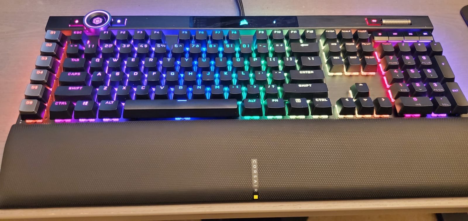 Corsair K100 RGB Mechanical Gaming Keyboard - Cherry MX Speed RGB Silver Keyswitches - PBT Double-Shot Keycaps - Elgato Stream Deck and iCUE Compatible - QWERTY NA Layout - Black customer photo 2