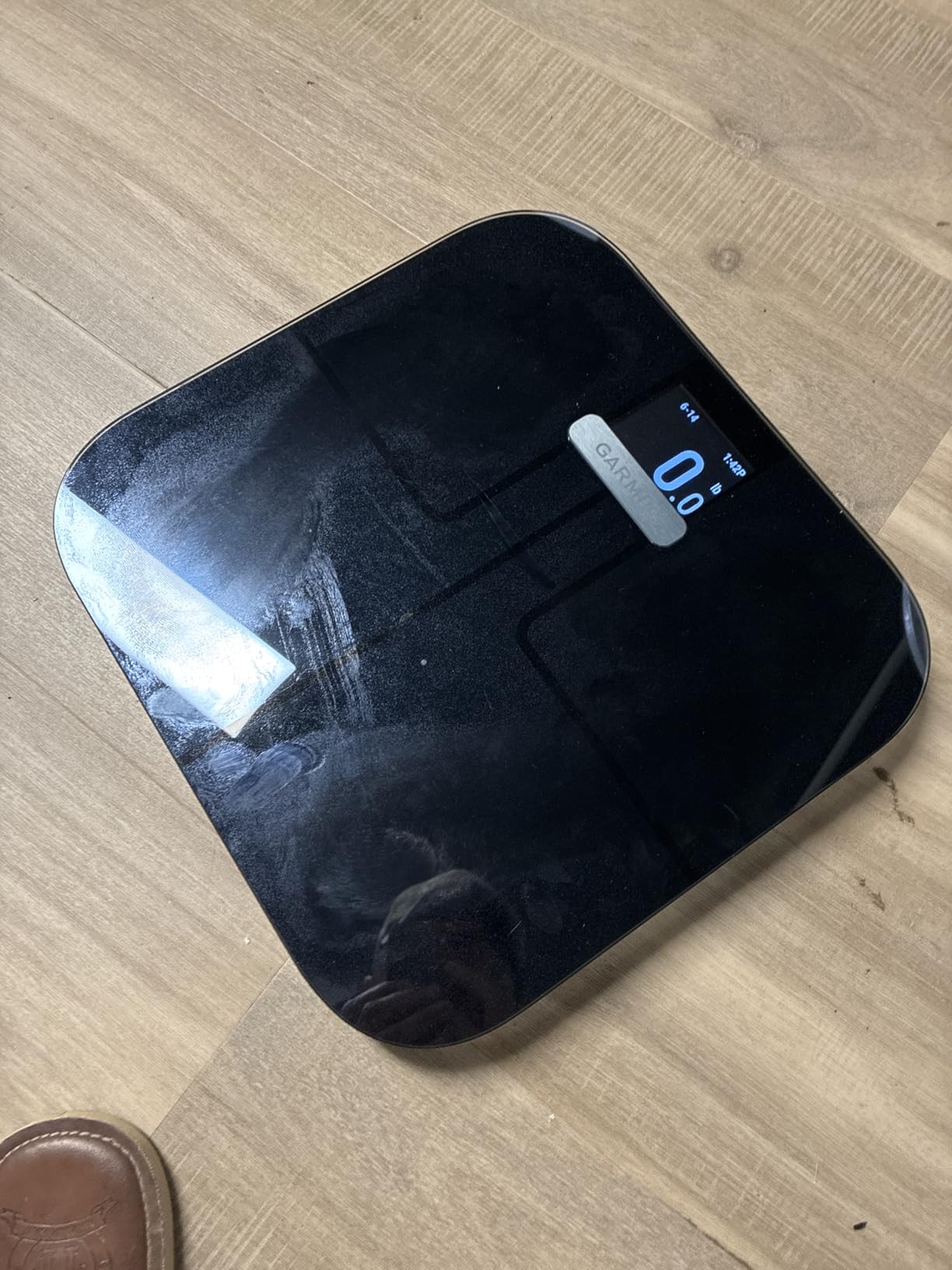 Garmin Index S2, Smart Scale with Wireless Connectivity, Measure Body Fat, Muscle, Bone Mass, Body Water% and More, Black (010-02294-02) customer photo 1