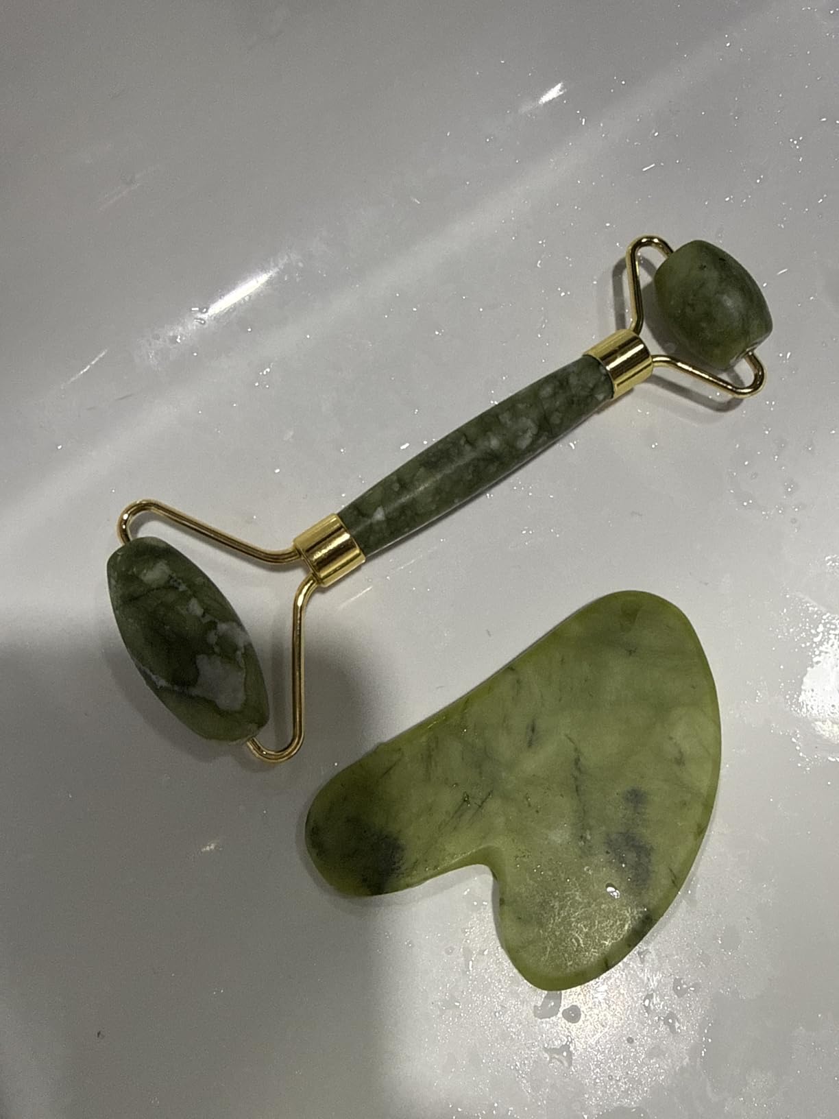 BAIMEI IcyMe Gua Sha & Jade Roller Set for Facial Sculpting and Relaxation | Cooling Face Roller & Guasha Tool for Face Lymphatic Drainage, Depuffing, Jawline Definition, Skin Care Gifts for Women-Green customer photo 2