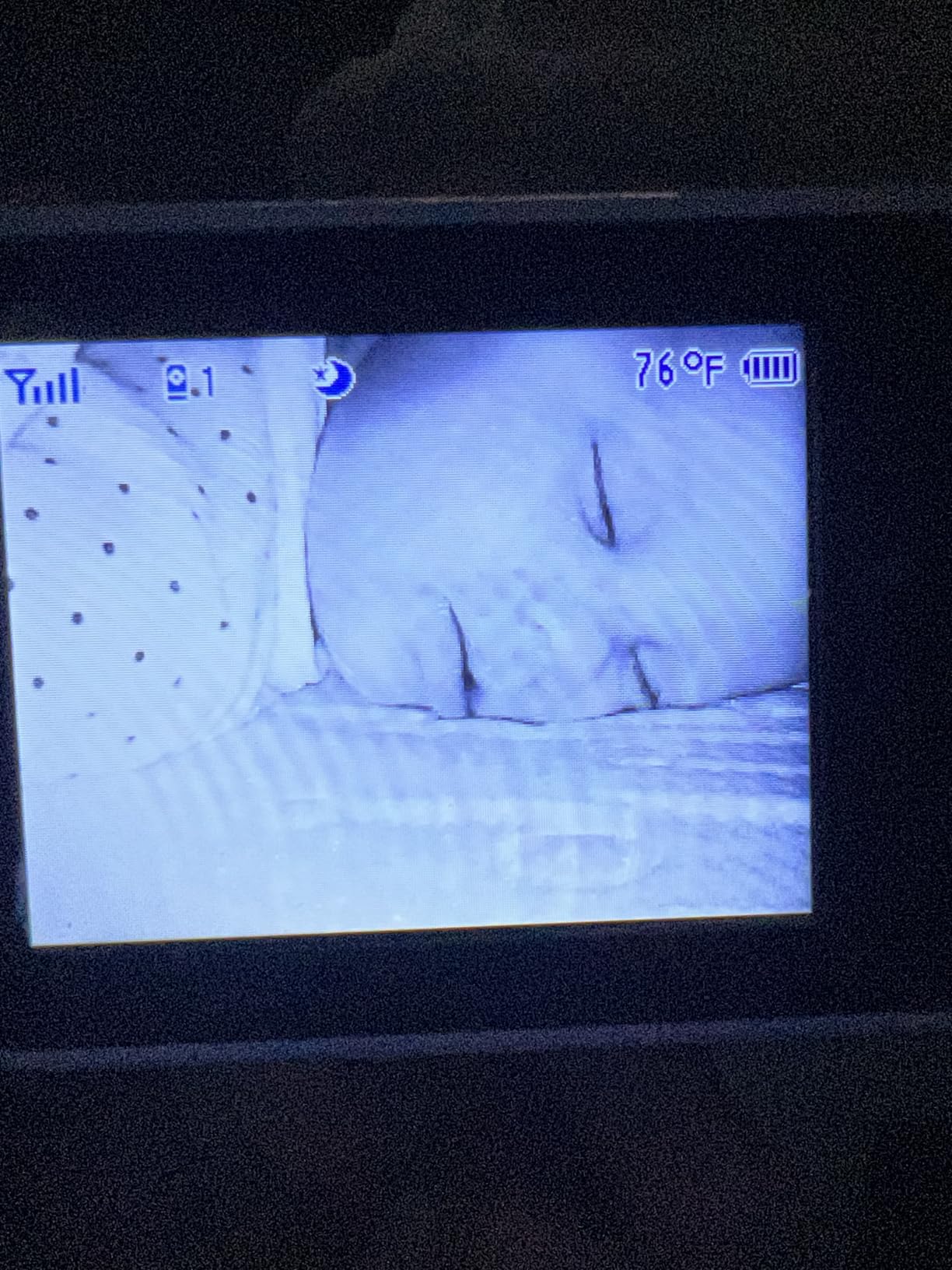 VTech Baby Monitor No WiFi - 19Hr Video Battery, 1000ft Range, Night Vision, Two-Way Talk, Temperature Sensor, Sound-Activated Screen, Lullabies | VM819 customer photo 1