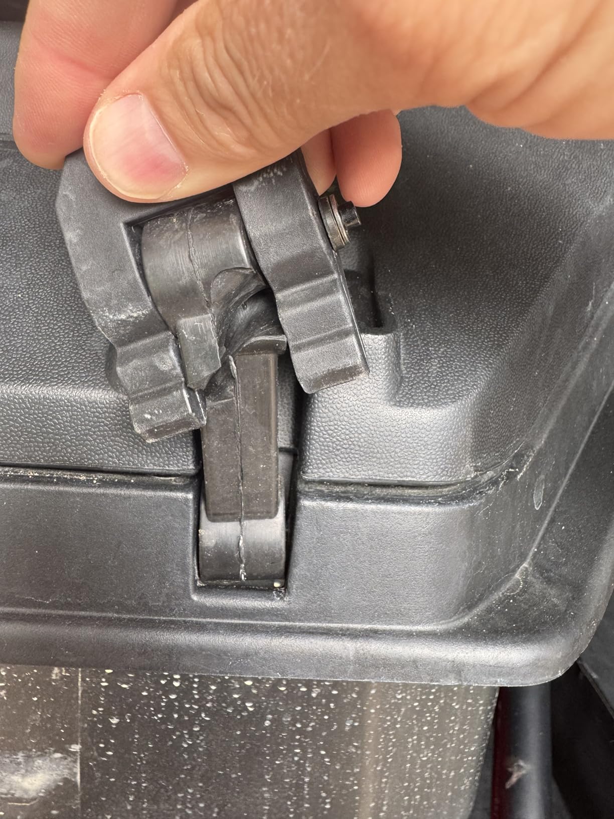 A & UTV PRO Rear Storage Cargo Box for Polaris RZR, Waterproof 69 QT Storage Tool Box with Rubber Latch for Polaris RZR 900/ XP 4 1000/ XP Turbo/RZR Trail 2014-2024 Accessories, Replace OEM #2881193 customer photo 2