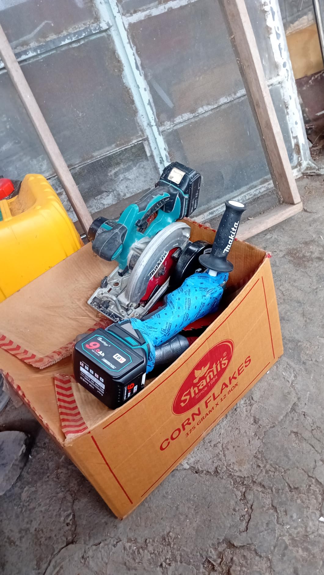 Makita XAG26Z 18V LXT® Lithium-Ion Brushless Cordless 4-1/2” / 5