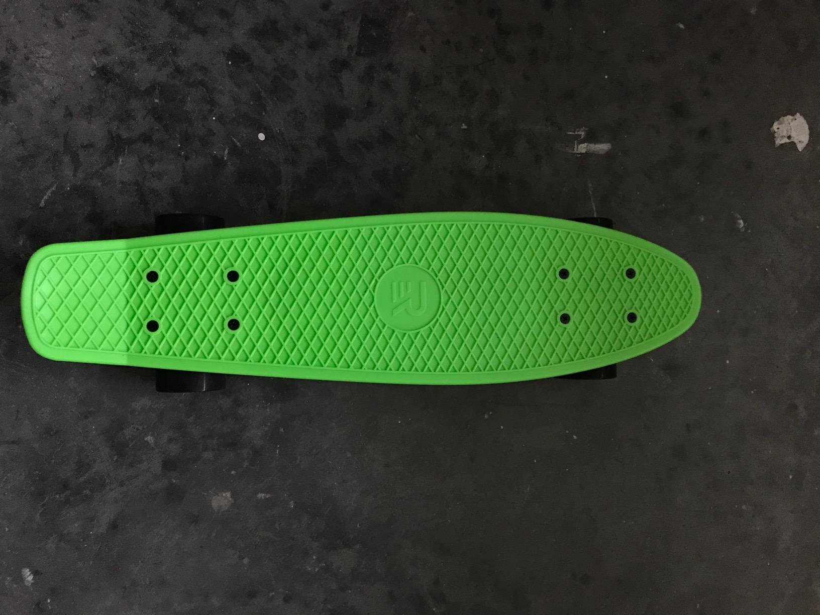 Retrospec Quip Mini Cruiser Skateboard 22.5