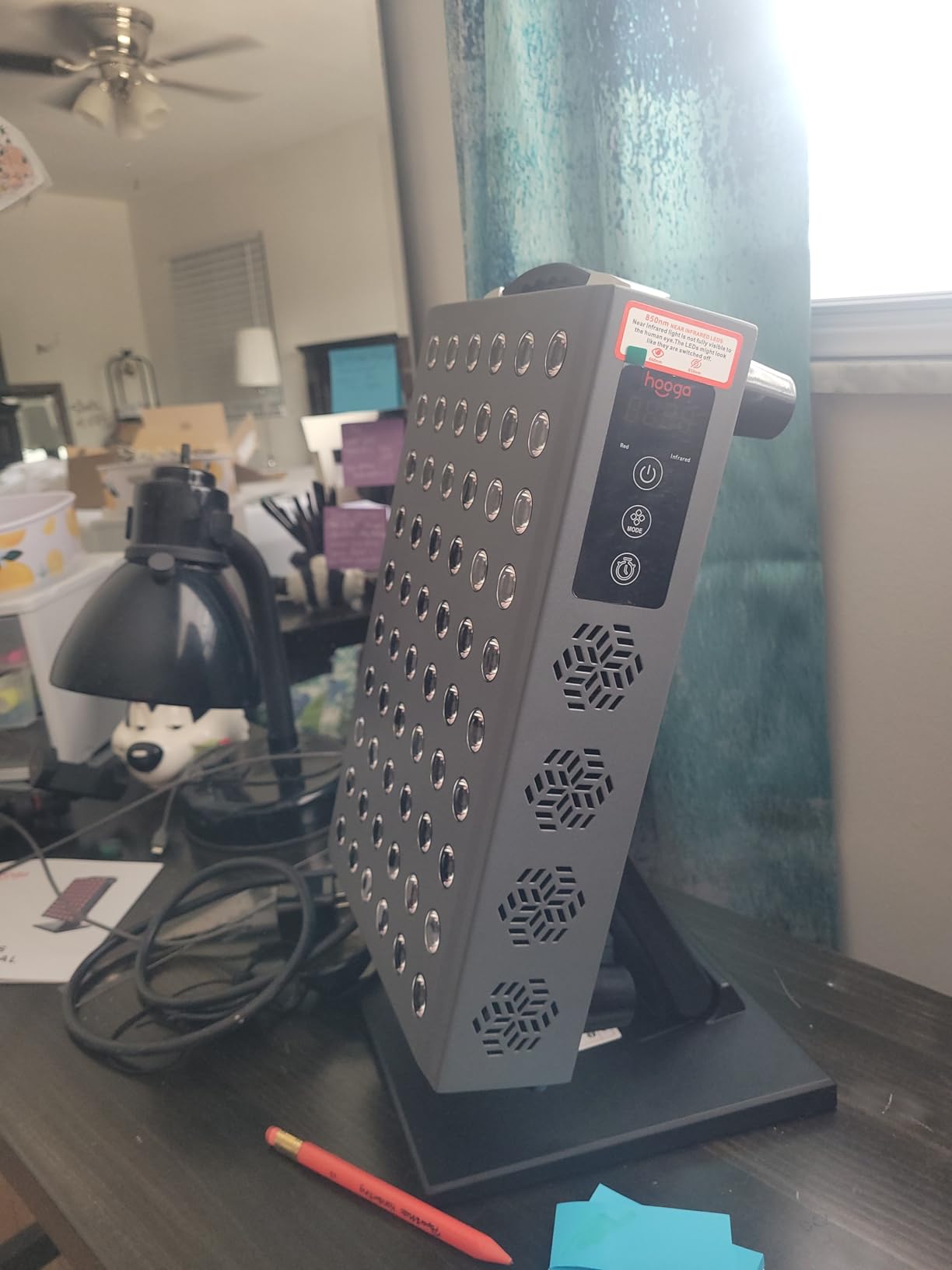 Hooga Red Light Therapy Panel Device - PRO300, 660nm Red & 850nm Near Infrared Light Therapy, 60 Dual Chip LEDs, Timer, Table Top Stand Included customer photo 2