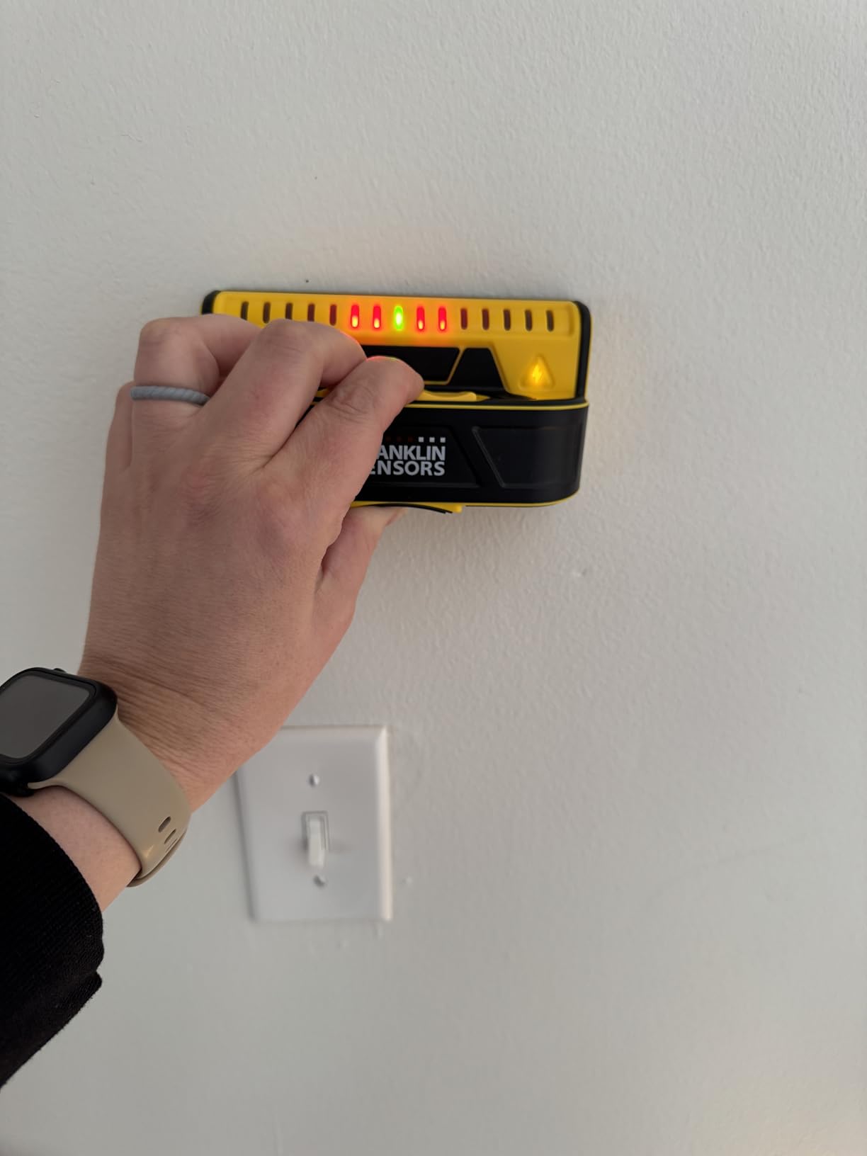 Franklin Sensors ProSensor M150/X990 9-Sensor Stud Finder, AC Wire Warning | Accurate Stud Finder Wall Scanner With Electric Wire Finder, Wood and Metal Stud Detector, Made in the USA customer photo 2