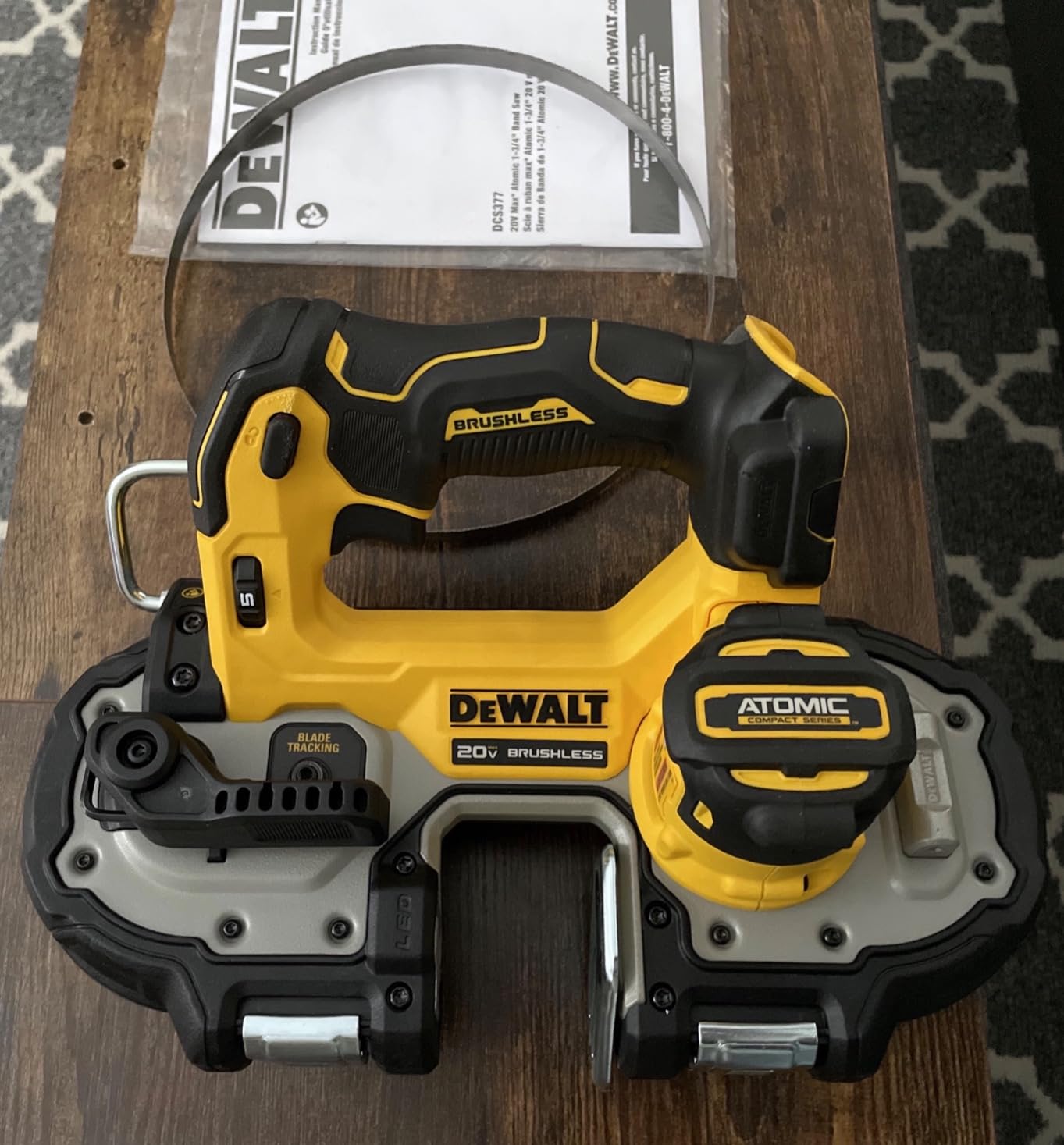 DEWALT ATOMIC 20V MAX Brushless Cordless 1-3/4 in. Compact Bandsaw, Bare Tool Only (DCS377B) customer photo 2