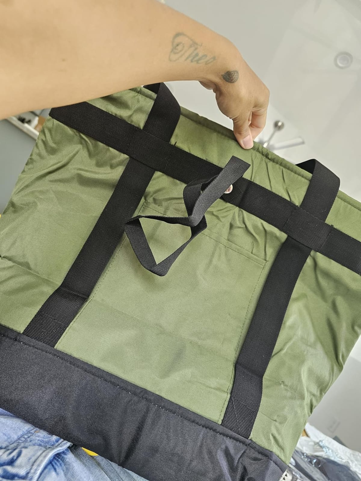 BeeGreen Cooler Bag Soft Insulated Tote for Beach Travel Grocery Shopping Lunch Portable Large Ice Coolers with Handle Hard Freezer Bags with Zippered Top Foldable Leakproof Delivery Totes Navy customer photo 2