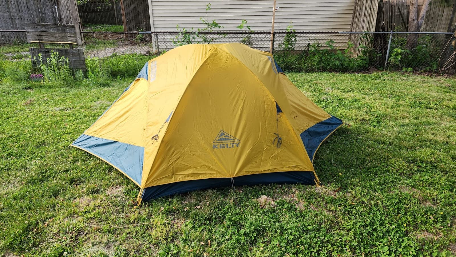 Kelty Far Out Backpacking Tent + Tent Footprint Package, Backpacking Starter Kit and Camping Shelter, Stuff Sack Included customer photo 2